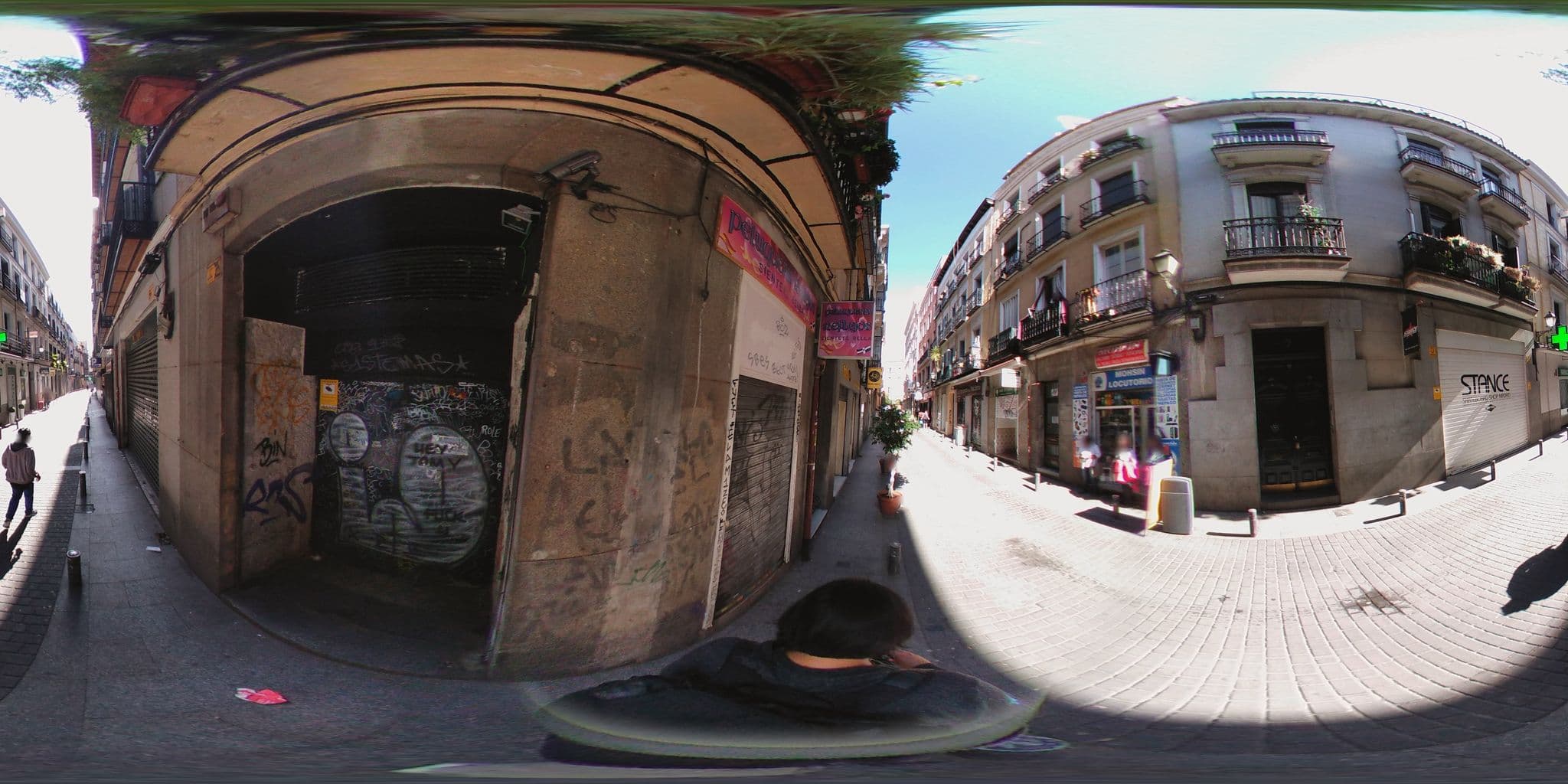 Street view near Jardines Boutique, Madrid Centro