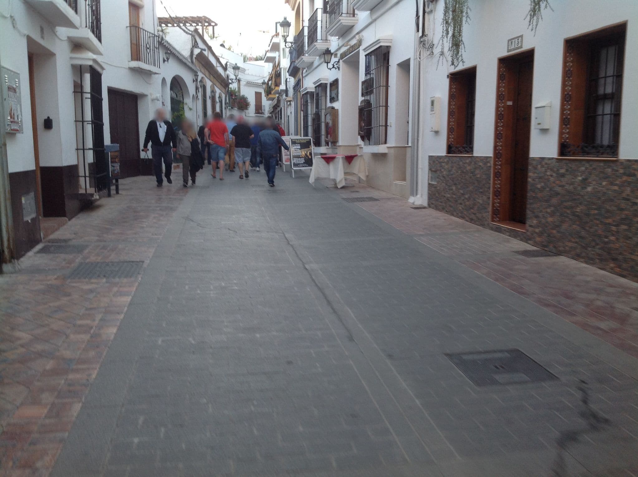 Street view near Apartamentos Balcon De Carabeo, Nerja — © fundacja_geolife (CC BY-SA · Mapillary)