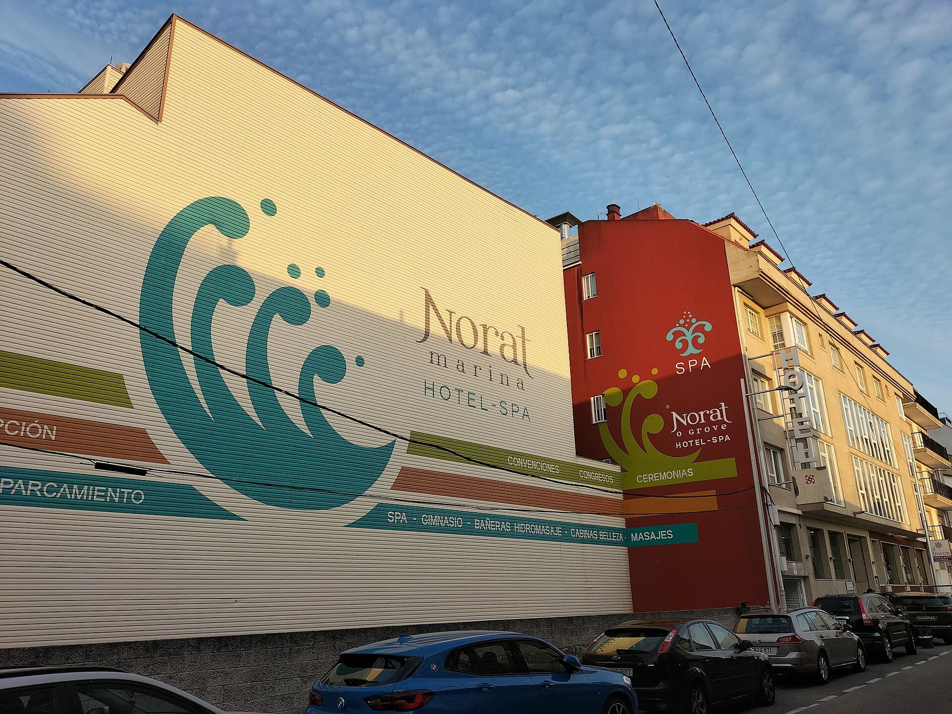 Hotel Norat Marina & Spa 4* Superior (via Wikimedia Commons, CC BY-SA 3.0)