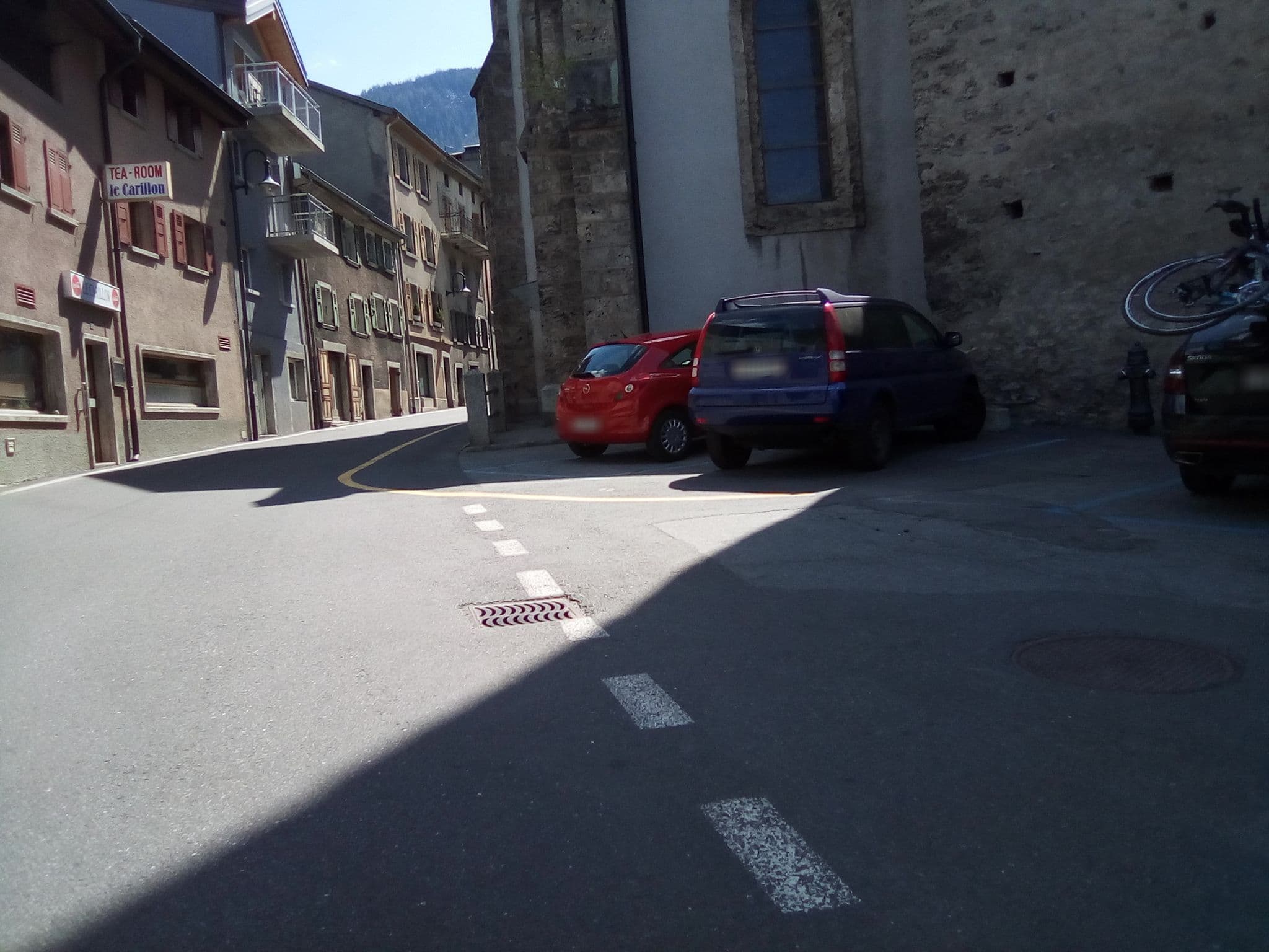 Street view near Gîte accueil Saint-Bernard, Orsières — © randalf (CC BY-SA · Mapillary)