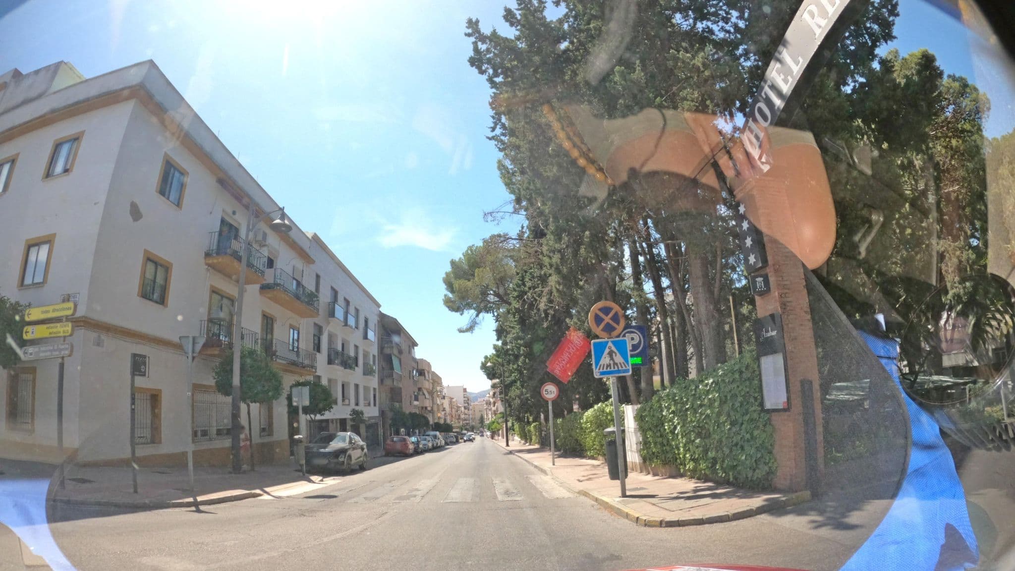 Street view near Hotel Catalonia Reina Victoria Wellness & Spa, Ronda — © masterofnoroad (CC BY-SA · Mapillary)