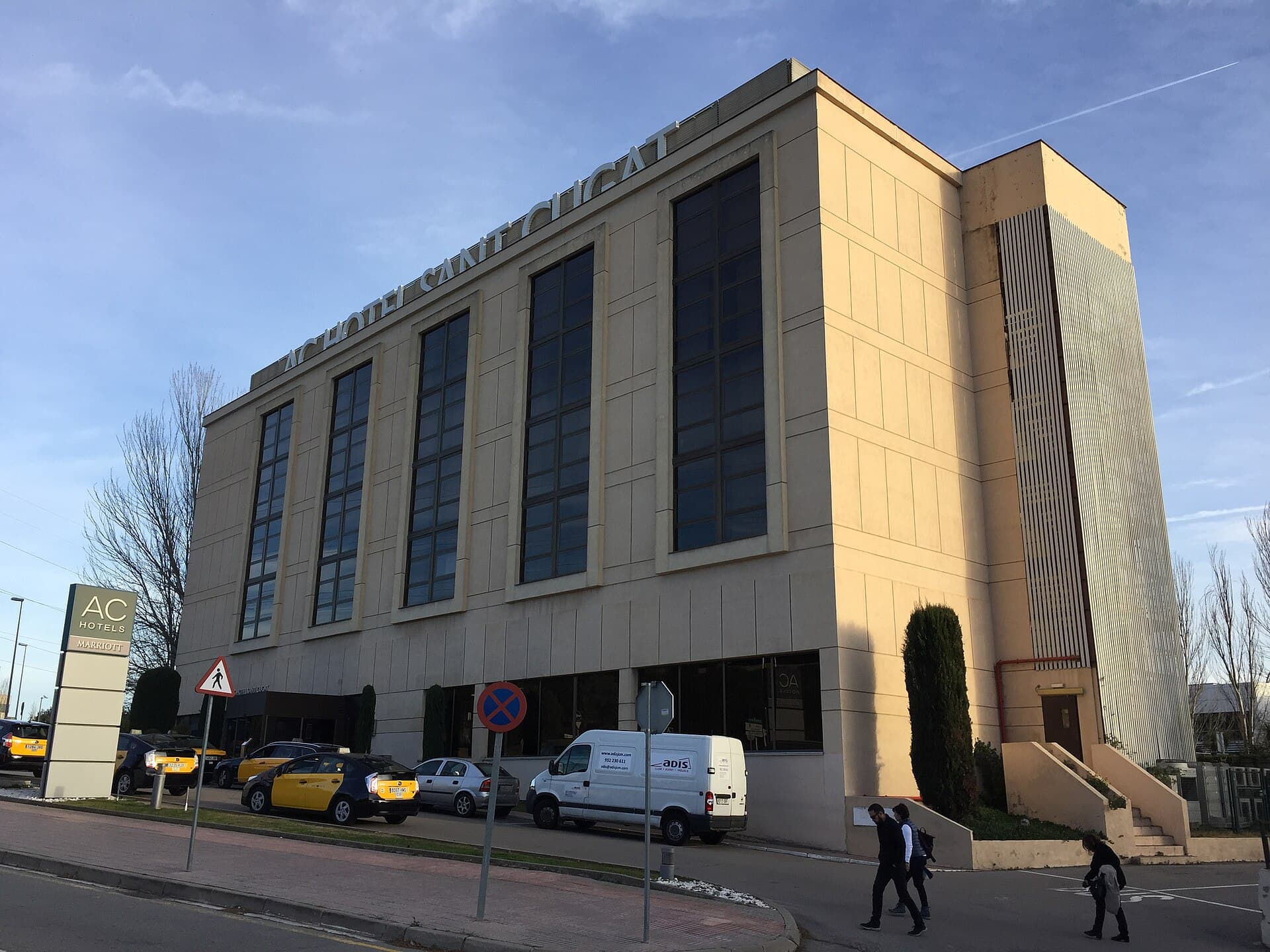 AC Hotel Sant Cugat (via Wikimedia Commons, CC0)