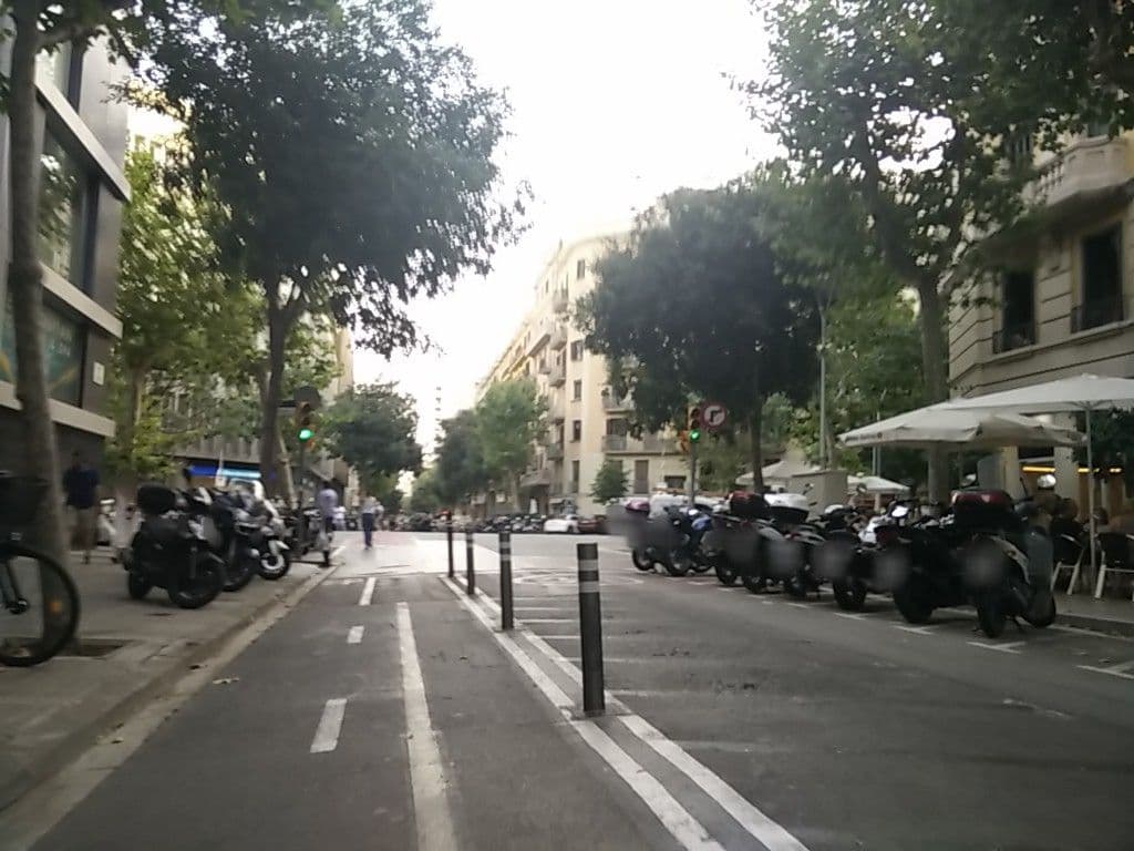 Street view near castro Exclusive Residences SPA Sagrada Família Apartments Barcelona, Sagrada Família — © ccossio (CC BY-SA · Mapillary)
