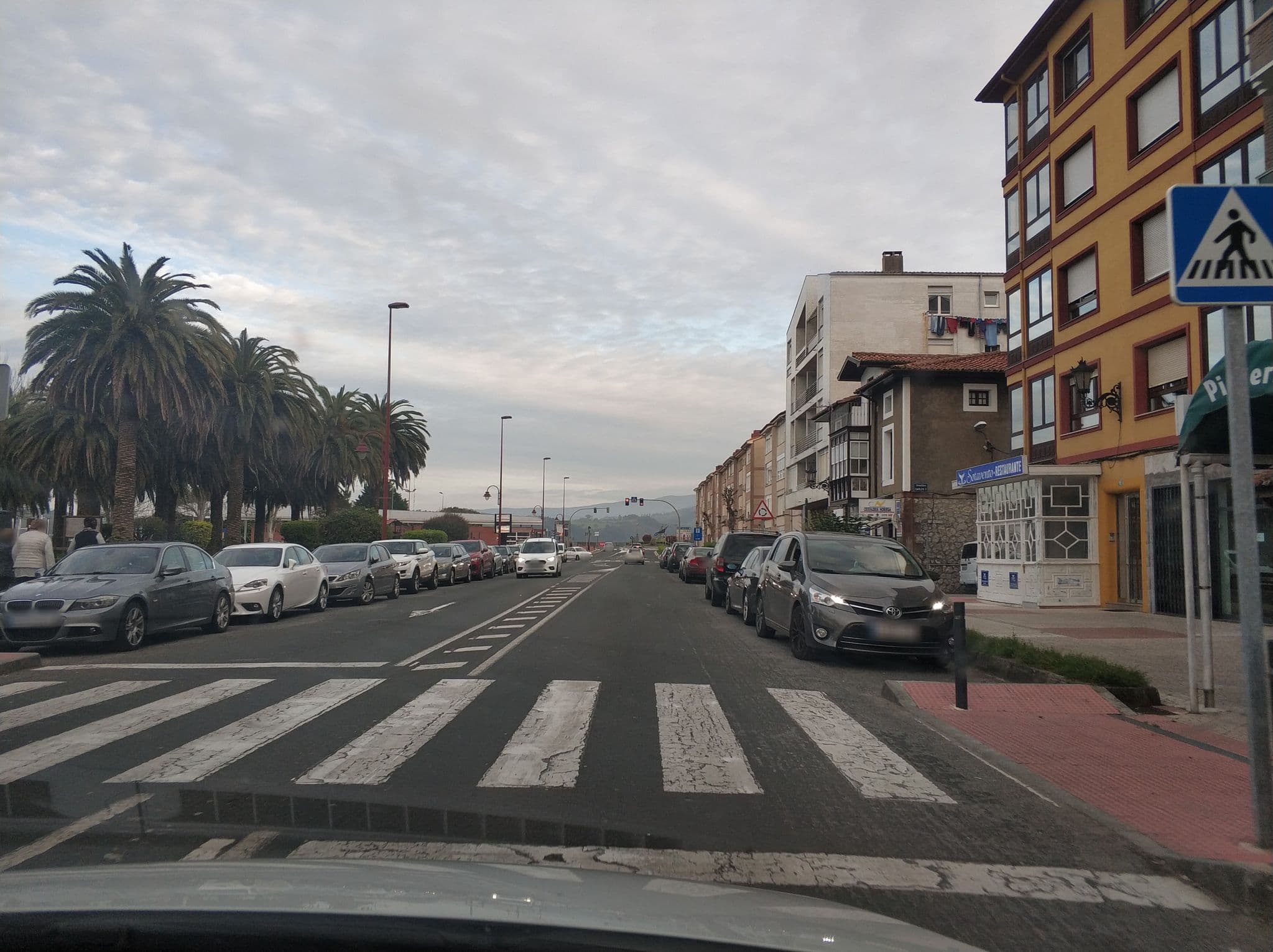 Street view near Hotel Cantón, San Vicente de la Barquera — © sanchi (CC BY-SA · Mapillary)