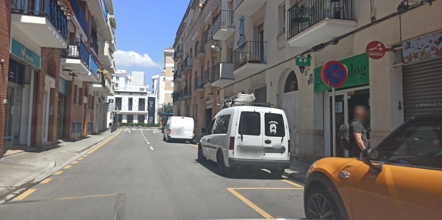 Street view near Hostal Termes, Sitges — © yopaseopor (CC BY-SA · Mapillary)