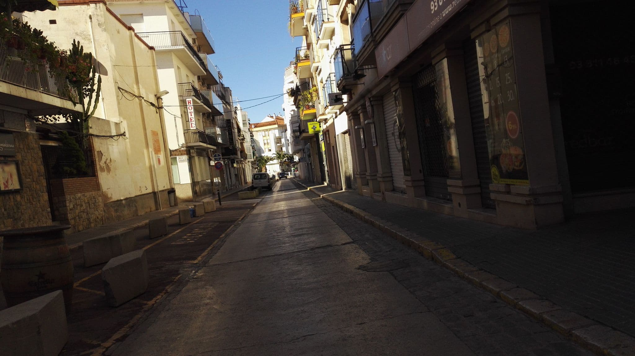 Street view near Hotel Montserrat, Sitges — © marcuscalabresus (CC BY-SA · Mapillary)