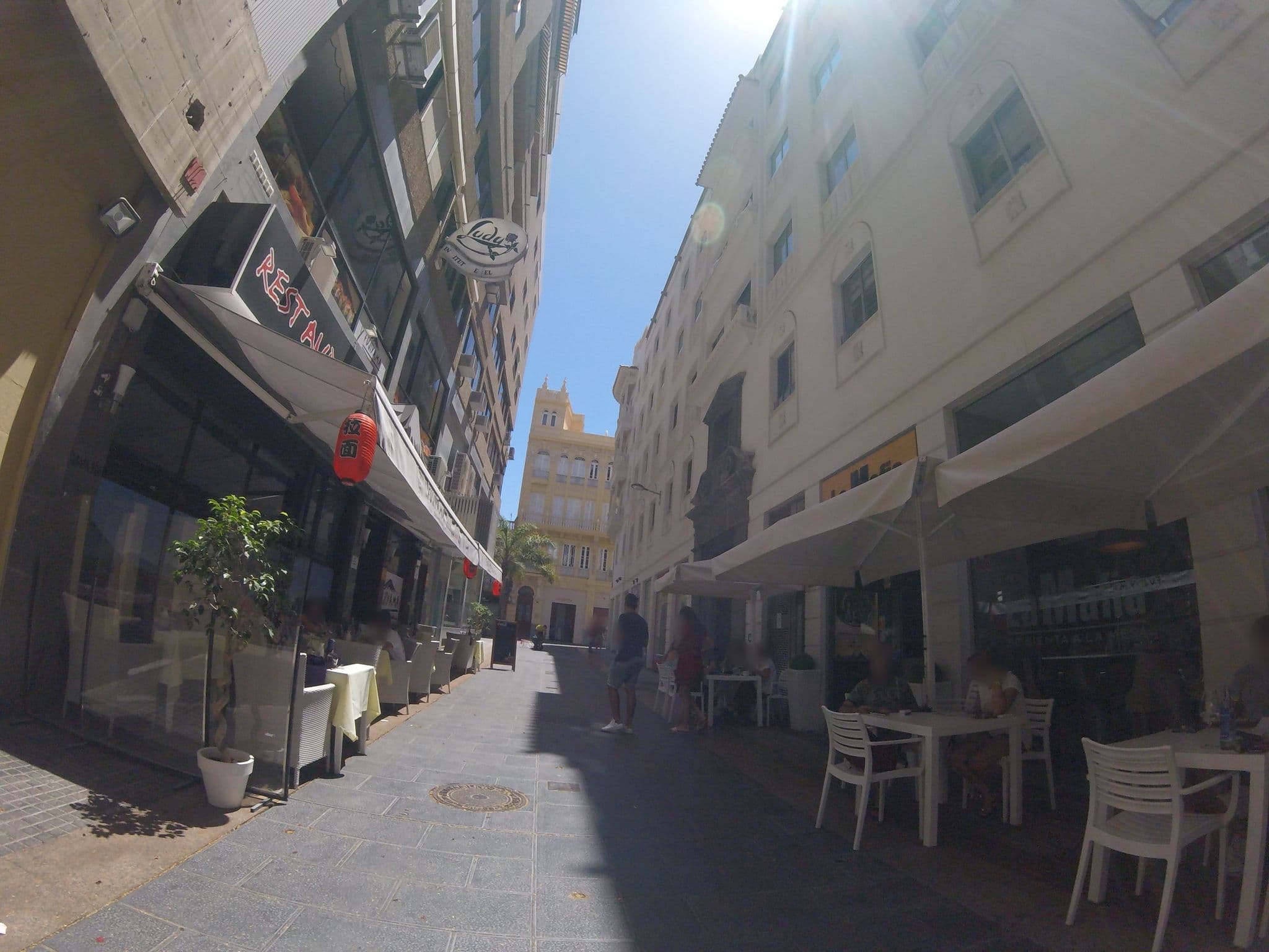 Street view near Moon Dreams Tenerife, Santa Cruz de Tenerife — © javiersanp (CC BY-SA · Mapillary)