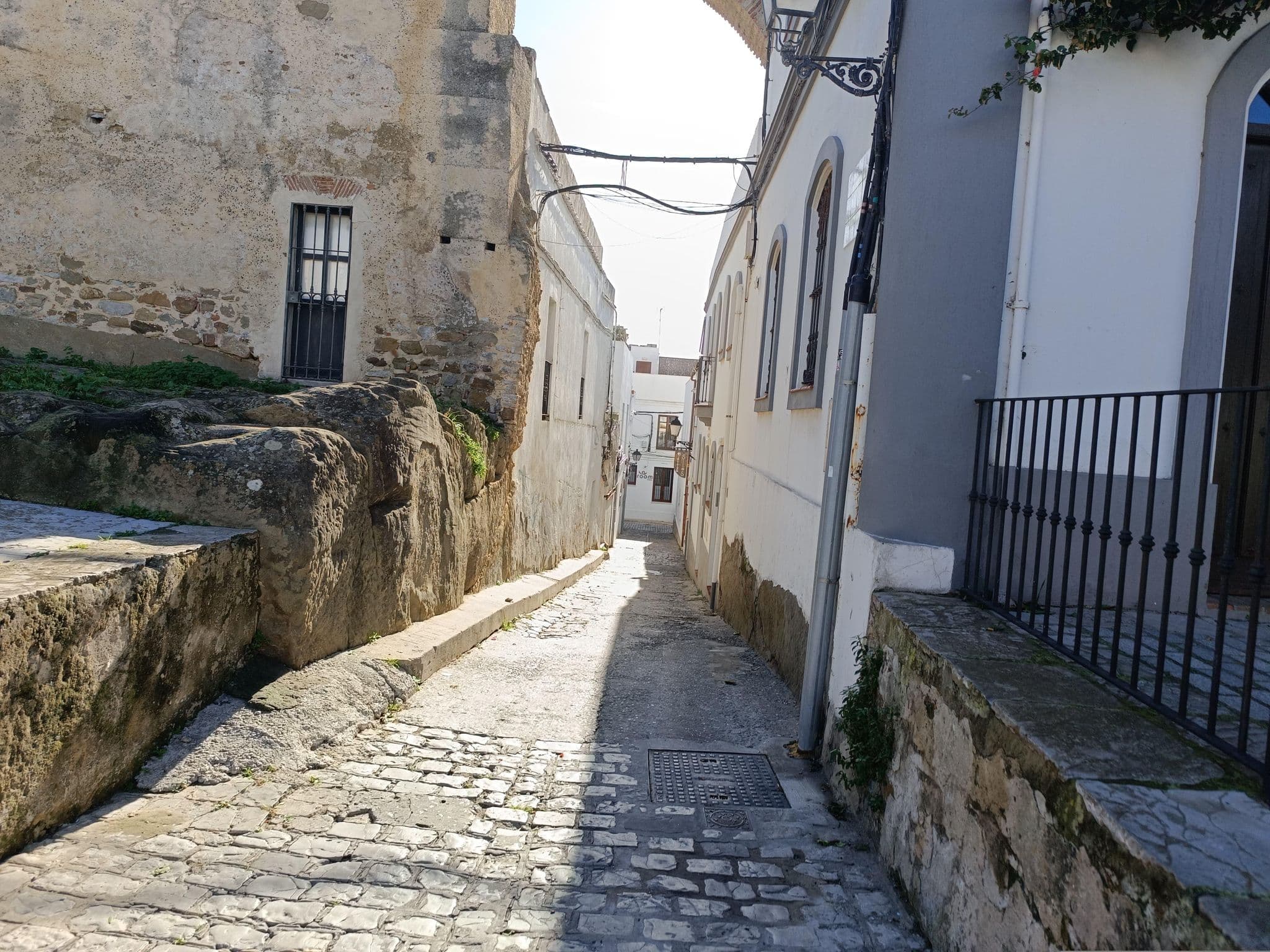 Street view near Silos19 Suites, Tarifa — © Duro (CC BY-SA · Mapillary)