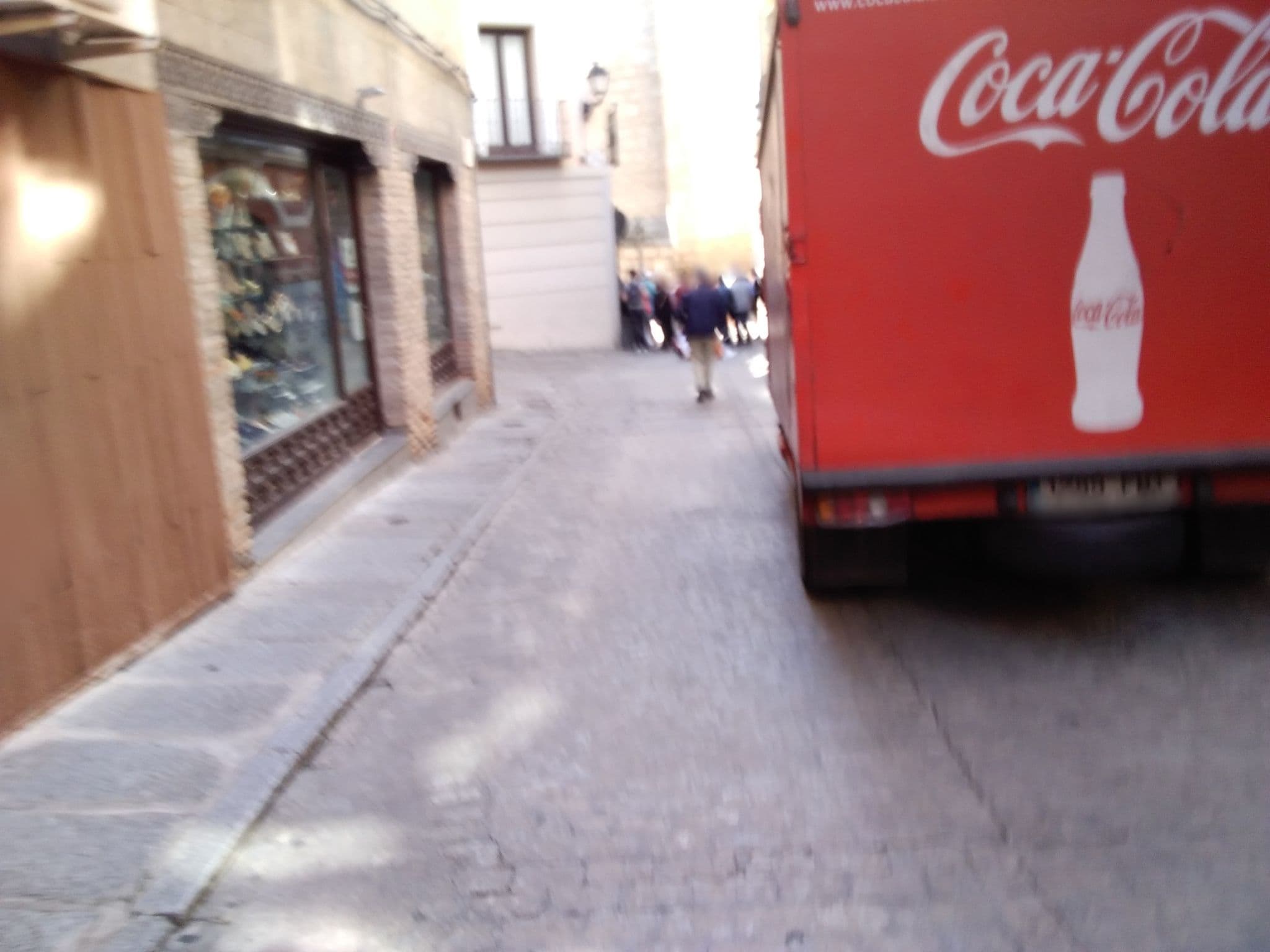 Street view near A un paso de la Catedral, Toledo — © diegoab (CC BY-SA · Mapillary)