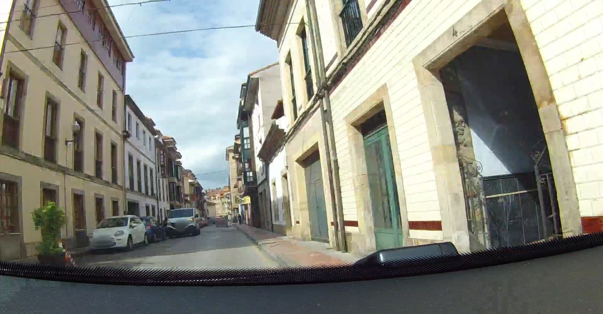 Street view near Hotel Avenida Real, Villaviciosa — © VincentVE (CC BY-SA · Mapillary)