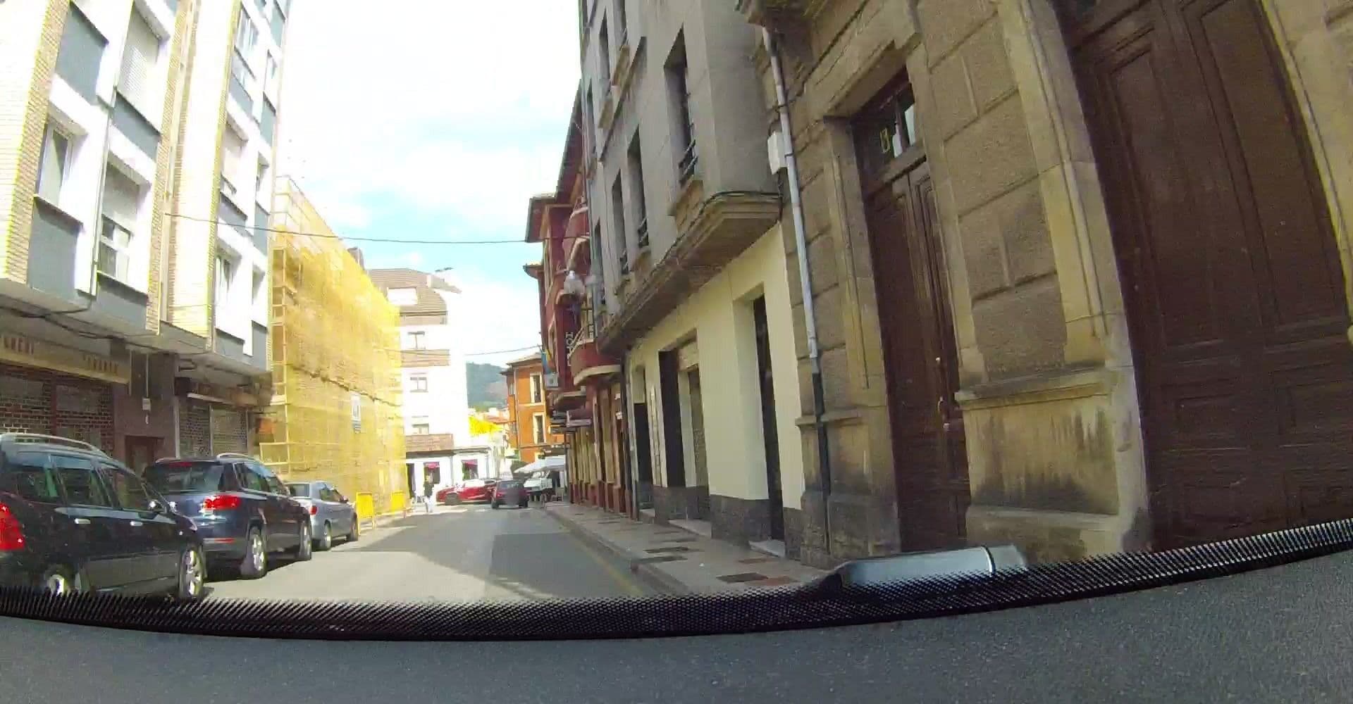Street view near Hotel Ñeru De Campomanes El, Villaviciosa — © VincentVE (CC BY-SA · Mapillary)