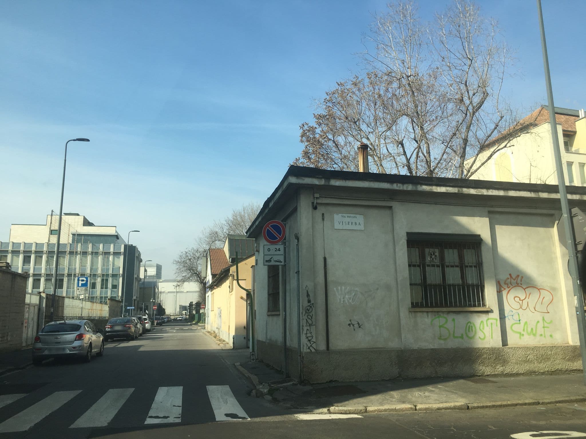Street view near Hotel, Sesto San Giovanni — © ericamato (CC BY-SA · Mapillary)