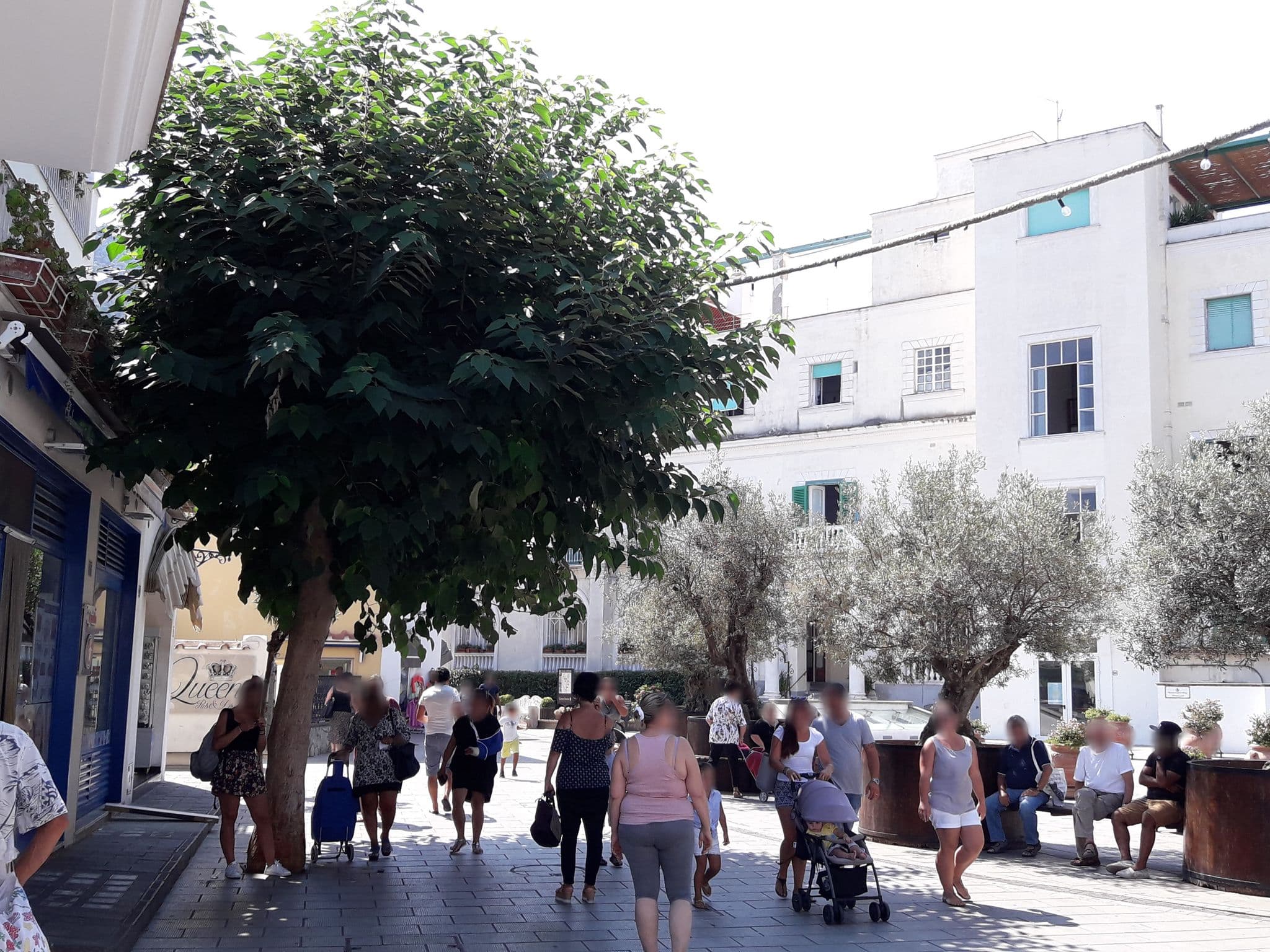 Street view near Caprita Guest House, Anacapri — © marcussacapuces91 (CC BY-SA · Mapillary)