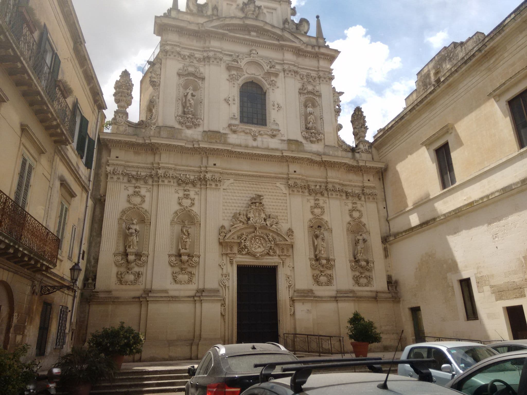 Street view near Palazzo Lecce - Epoca Collection, Lecce