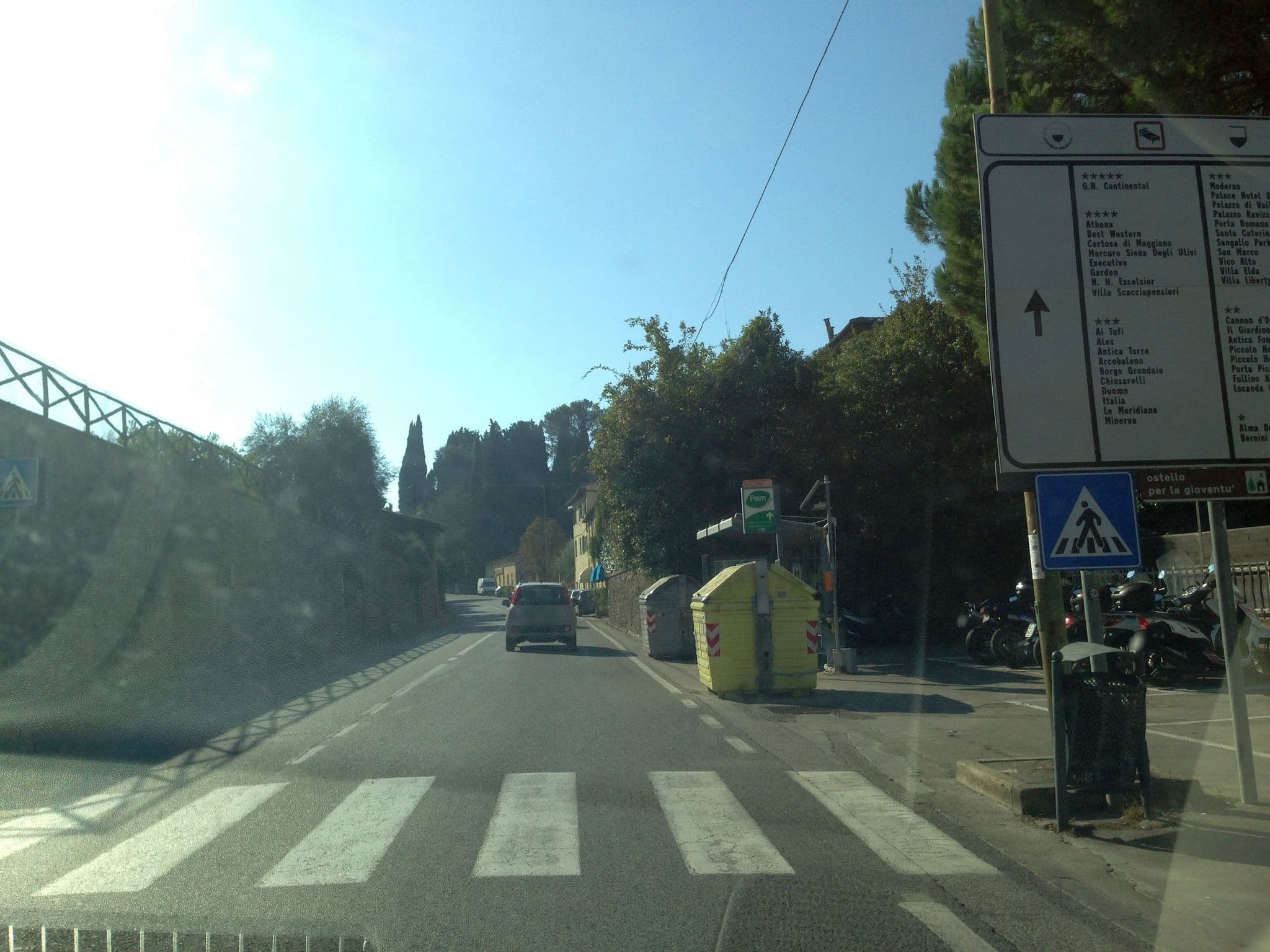 Street view near Siena Hostel Guidoriccio, Belverde — © istefanos (CC BY-SA · Mapillary)