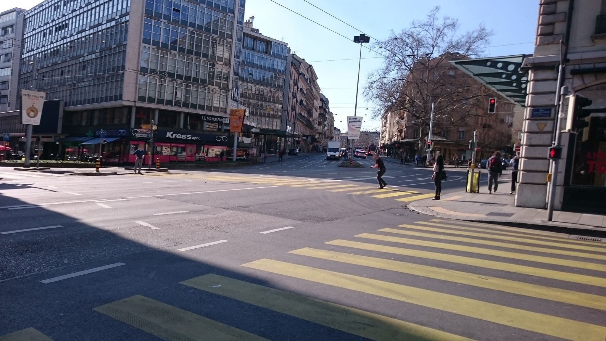 Street view near Torhôtel, Geneva — © thx (CC BY-SA · Mapillary)