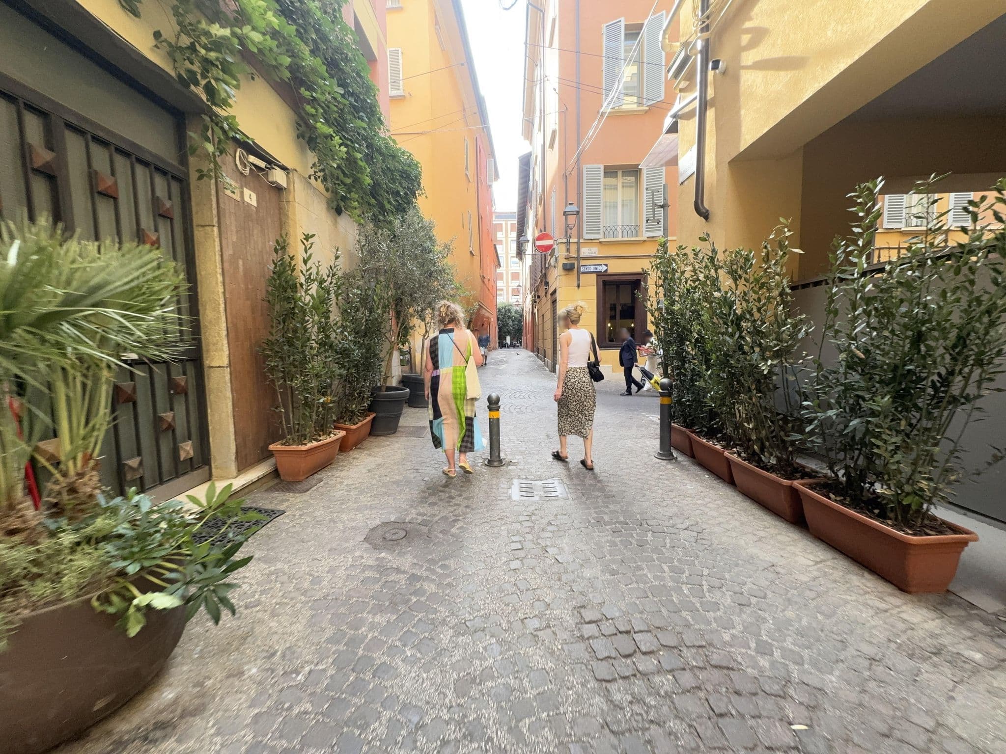 Street view near Phi Hotel Bologna, Bologna