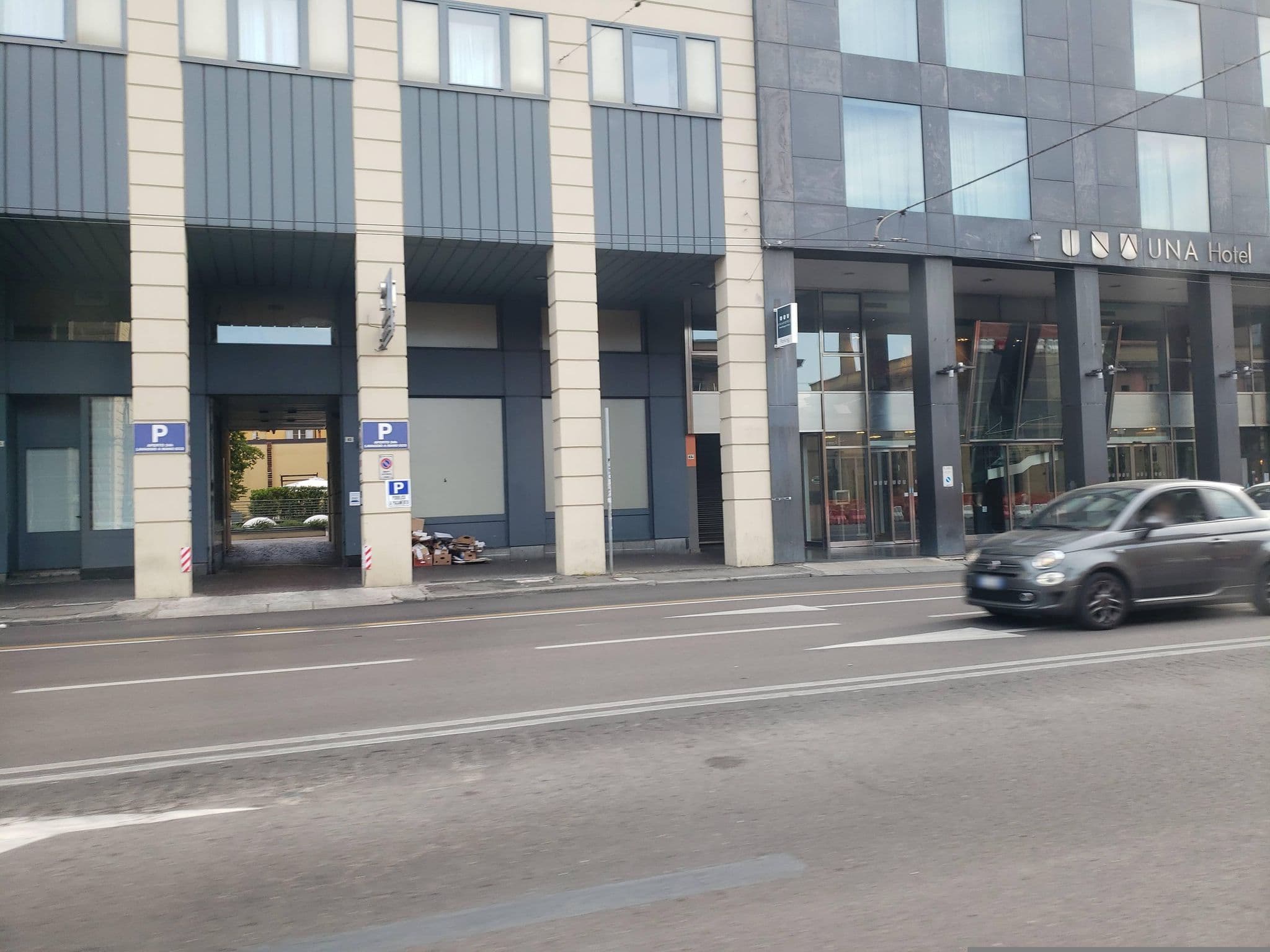 Street view near UNAHOTELS Bologna Centro, Bologna — © mapfool (CC BY-SA · Mapillary)