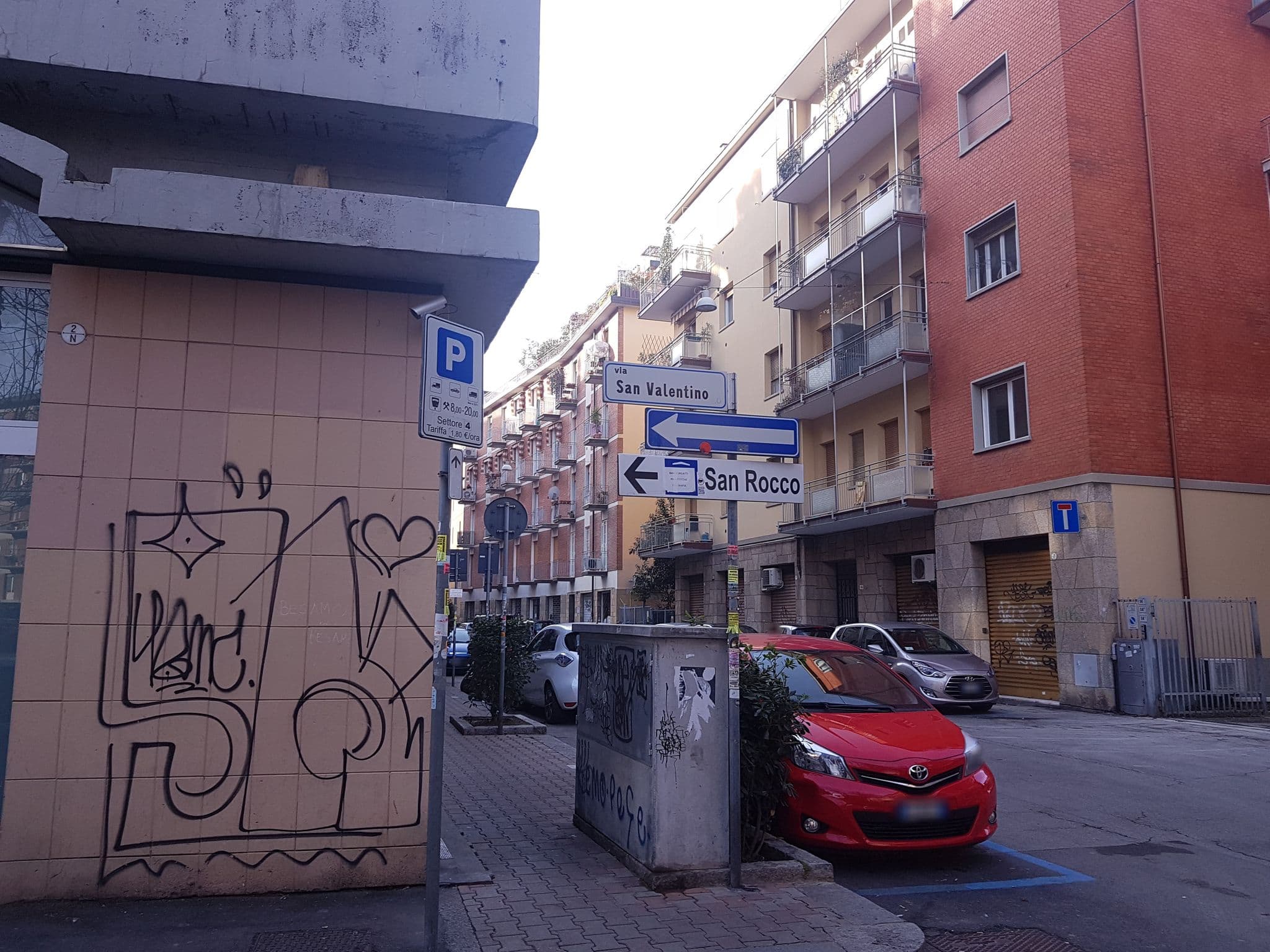 Street view near Hotel Re Enzo, Bologna