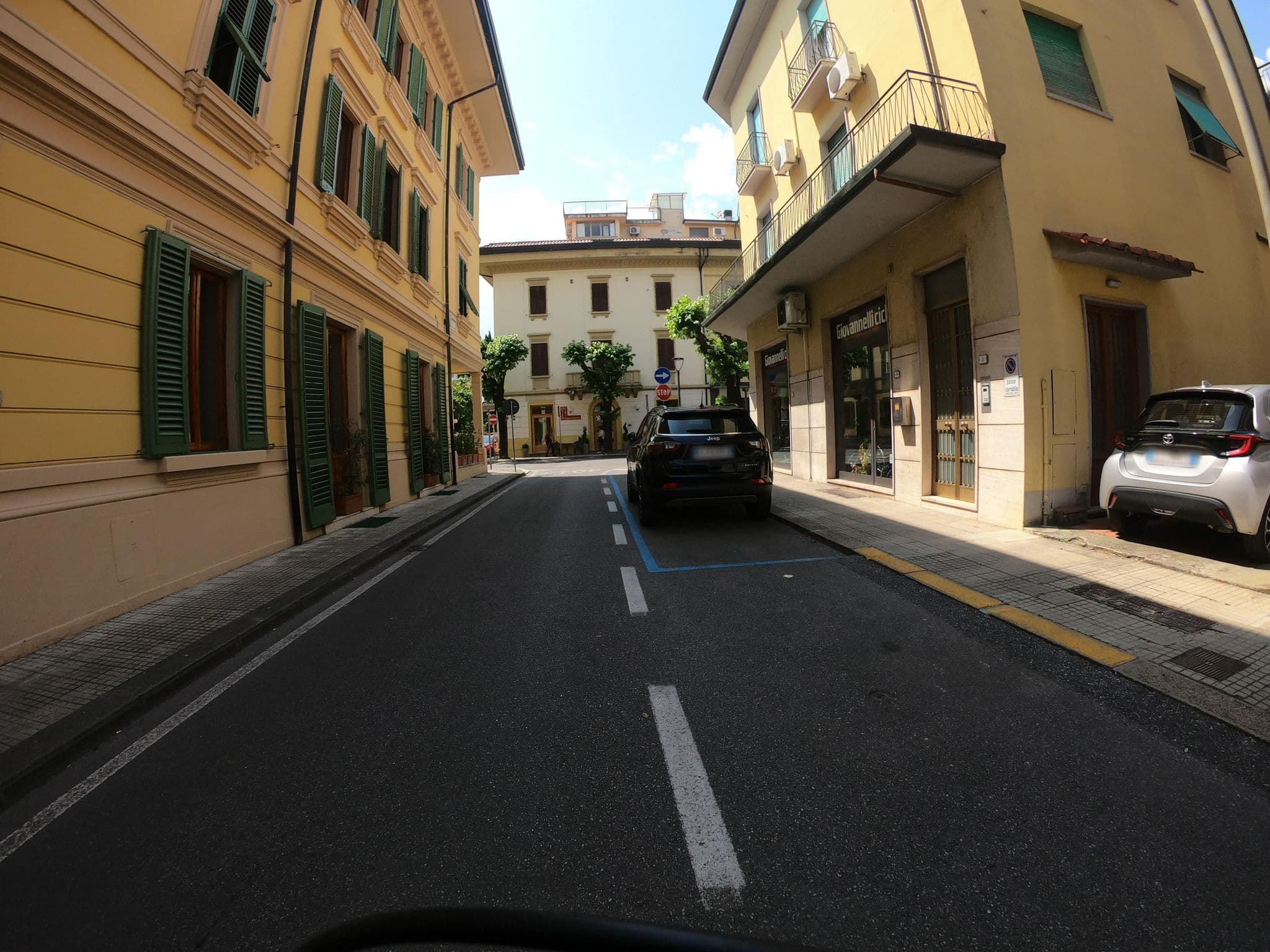 Street view near Hotel Rinascimento, Montecatini-Terme — © pbb (CC BY-SA · Mapillary)
