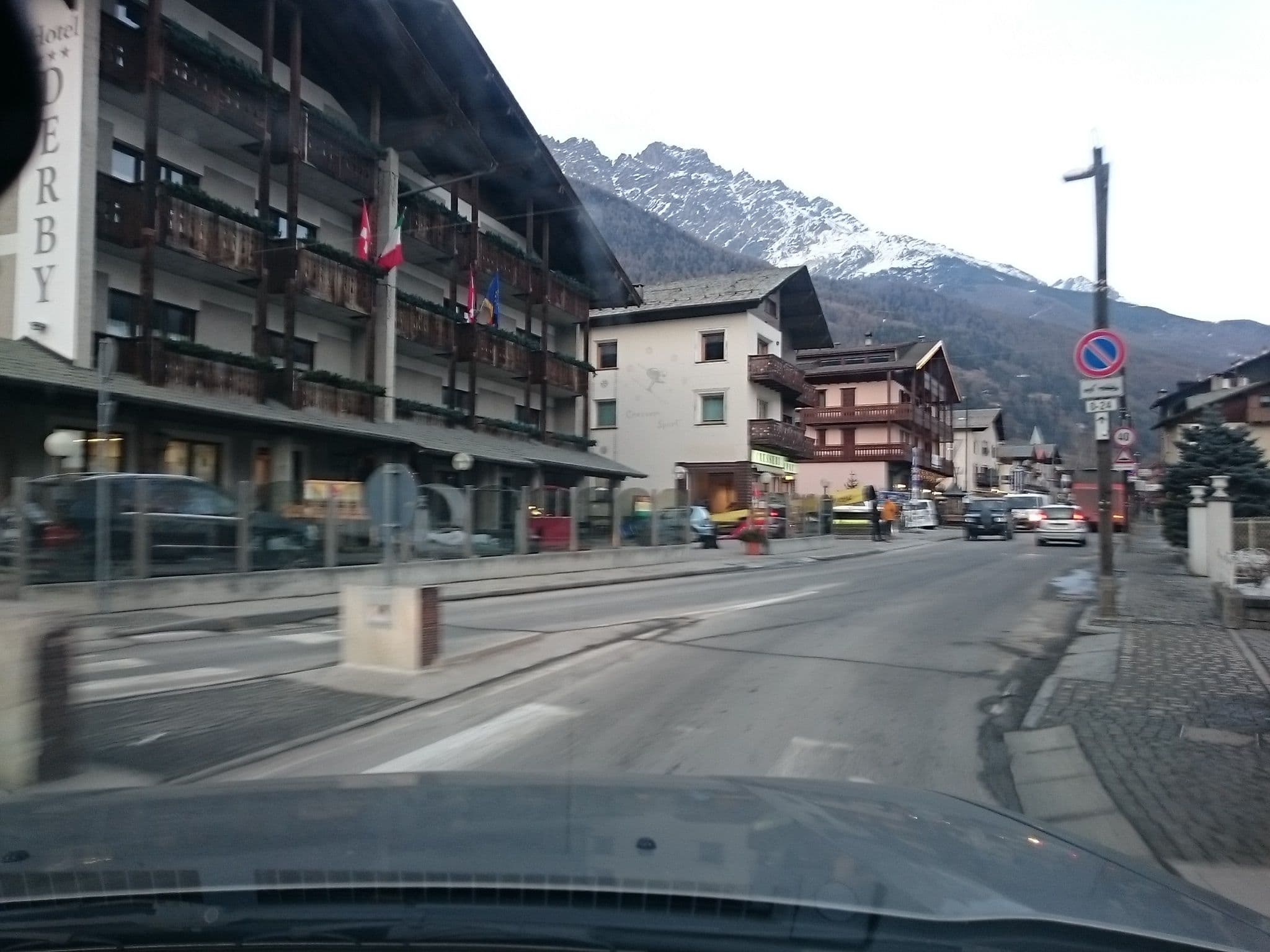 Street view near Albergo Derby, Bormio — © voschix (CC BY-SA · Mapillary)