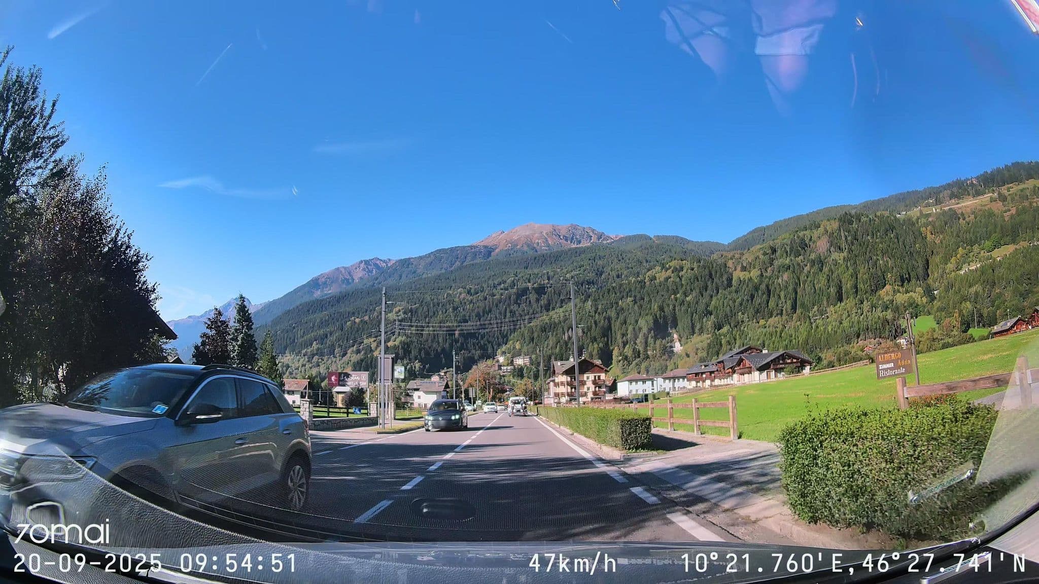 Street view near Albergo Adda, Bormio — © doriel (CC BY-SA · Mapillary)