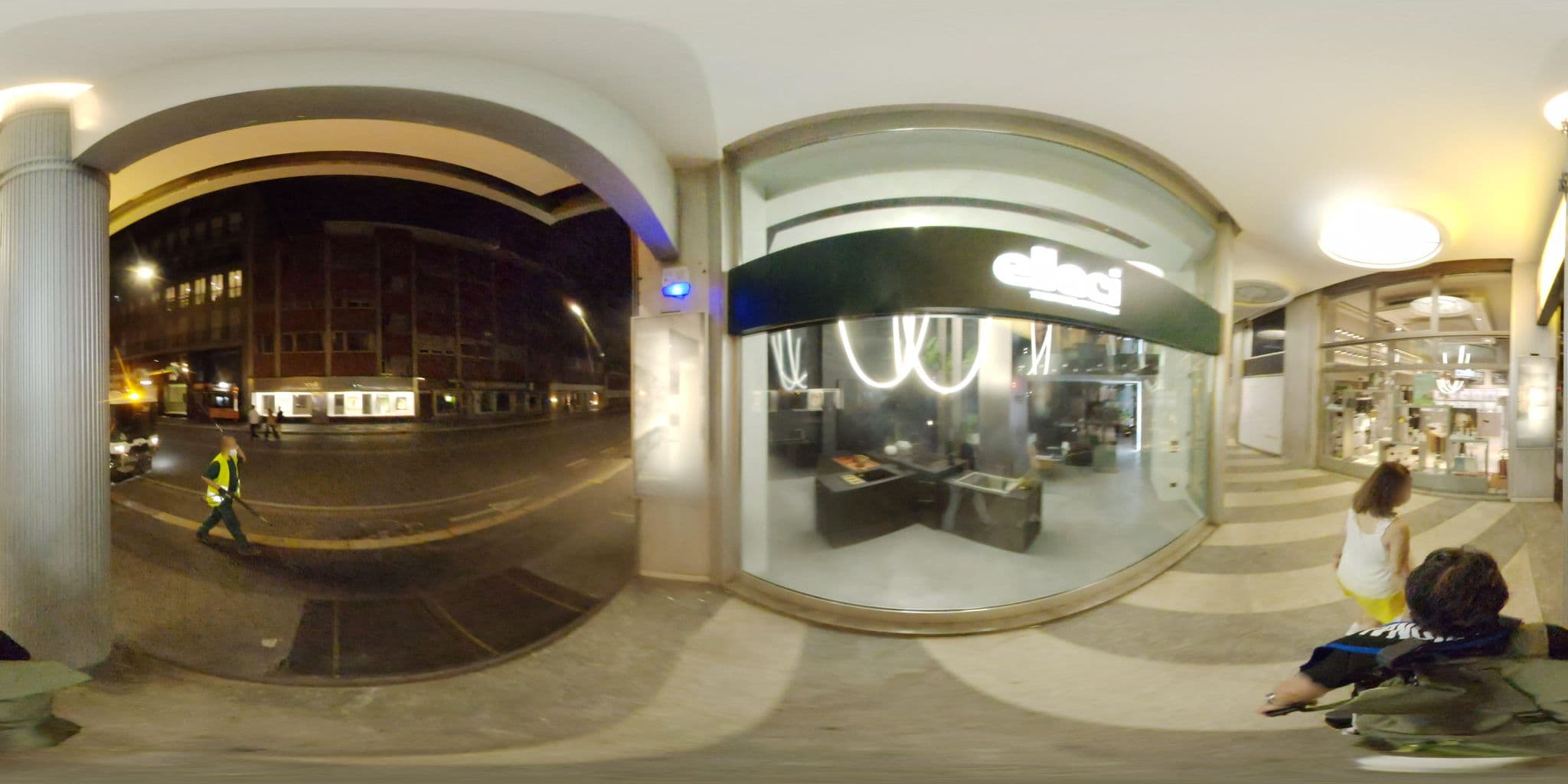 Street view near Hotel Cavour Milano, Brera