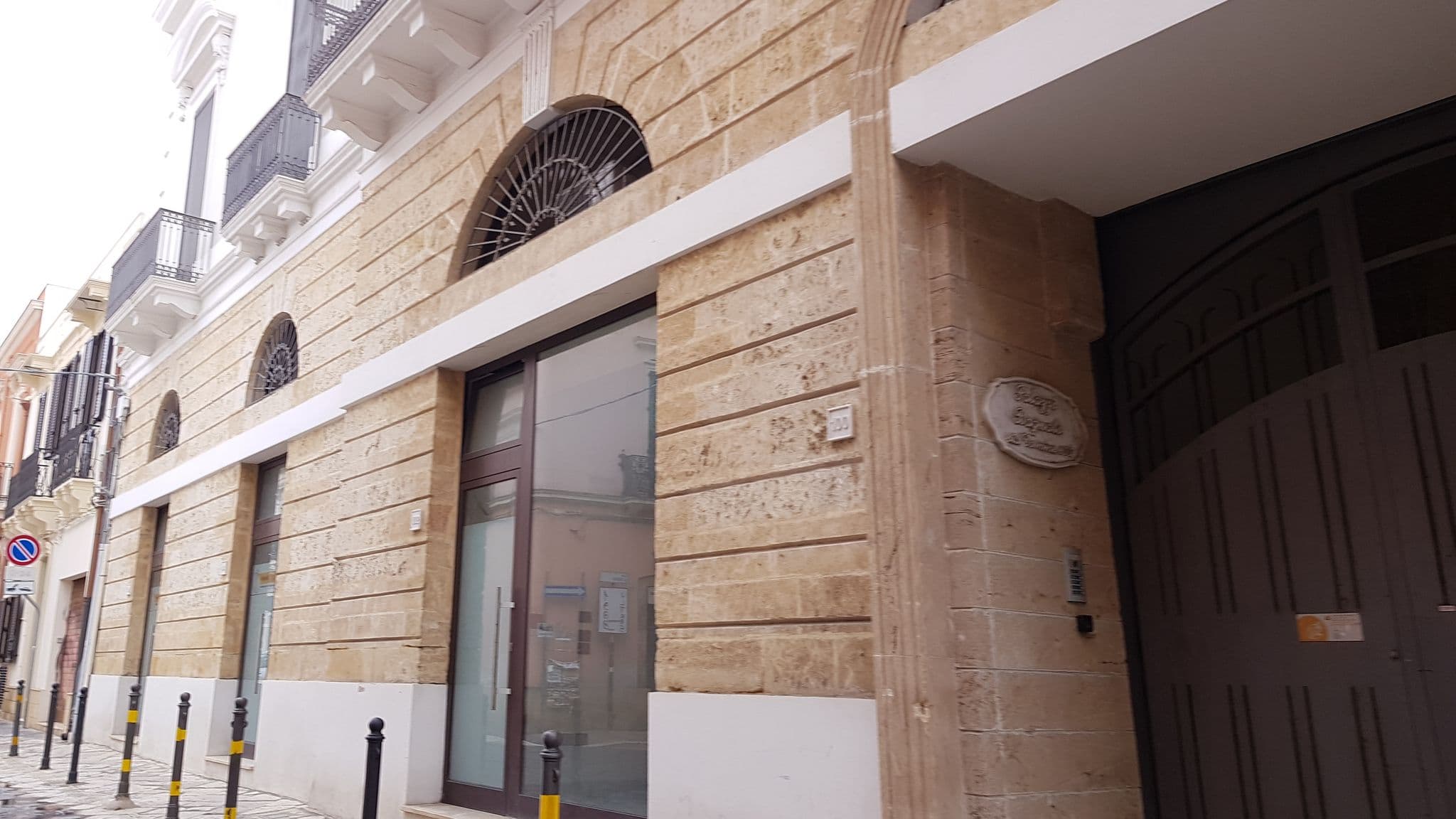 Street view near Victory Suite 31 Brindisi, Brindisi — © ale_zena_it (CC BY-SA · Mapillary)