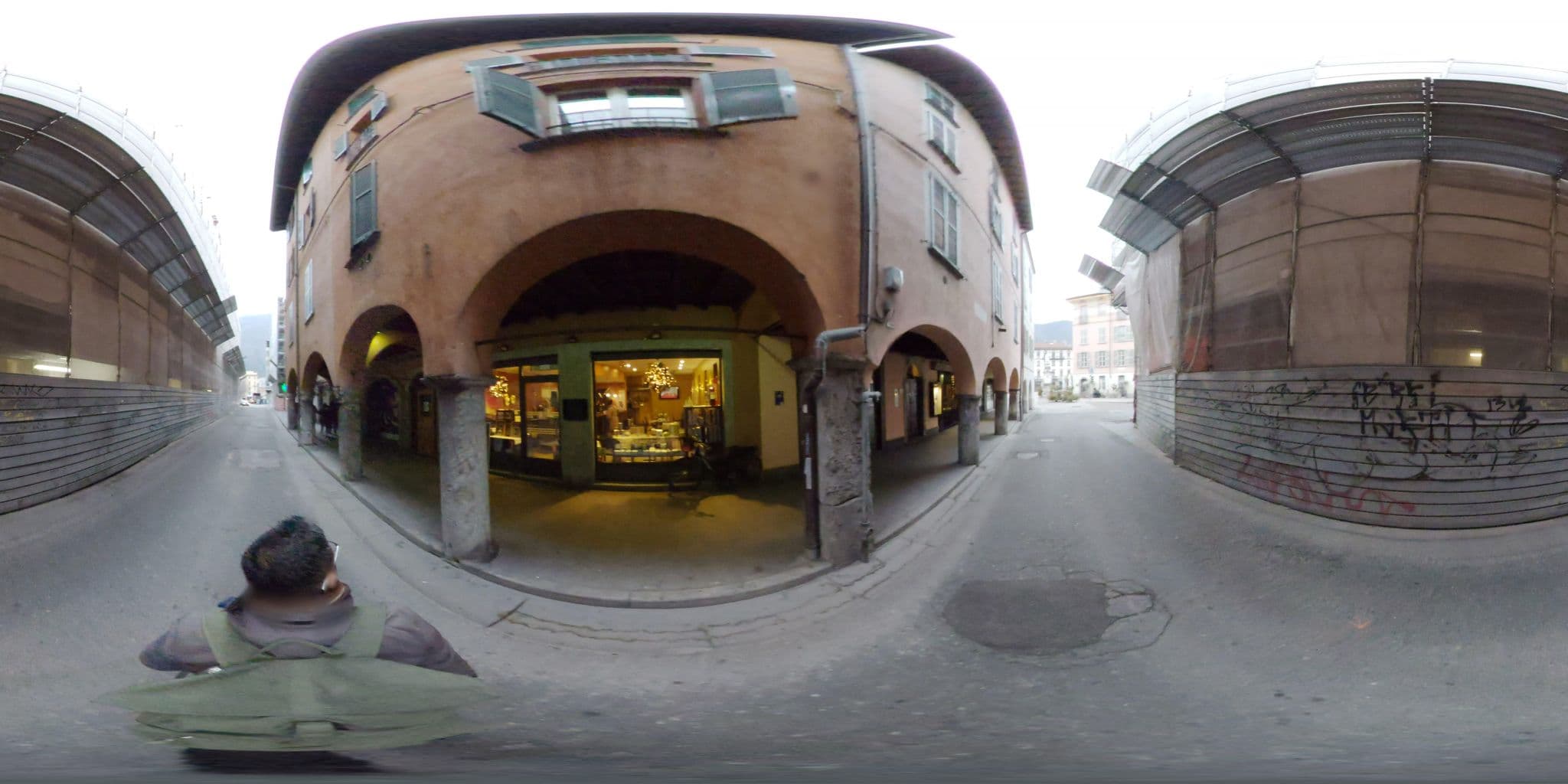 Street view near Palazzo San Gottardo Lake Como, A Radisson Collection Hotel, Como — © mapconcierge (CC BY-SA · Mapillary)