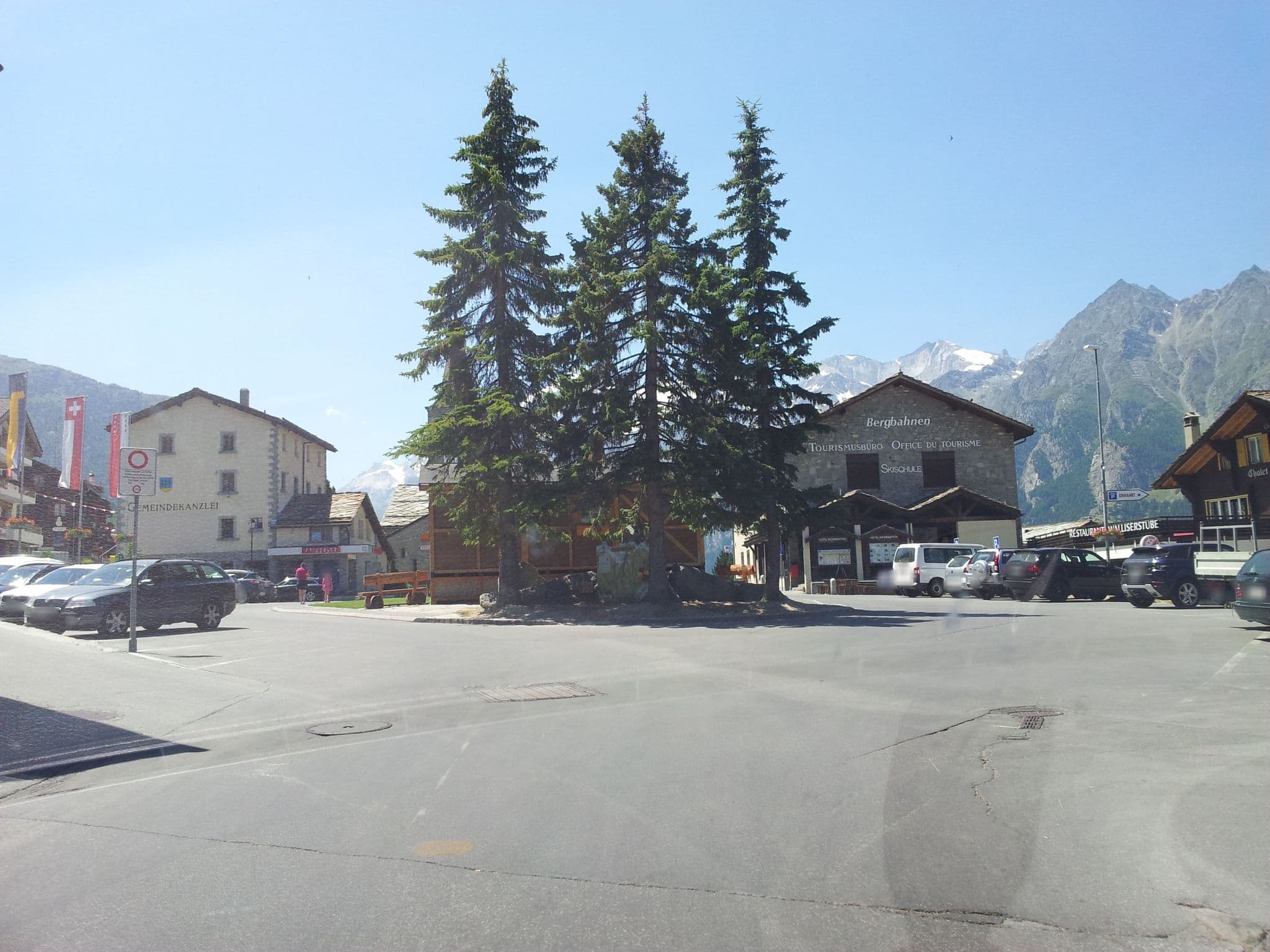 Street view near Mountain Lodge, Grächen — © sp8962de (CC BY-SA · Mapillary)