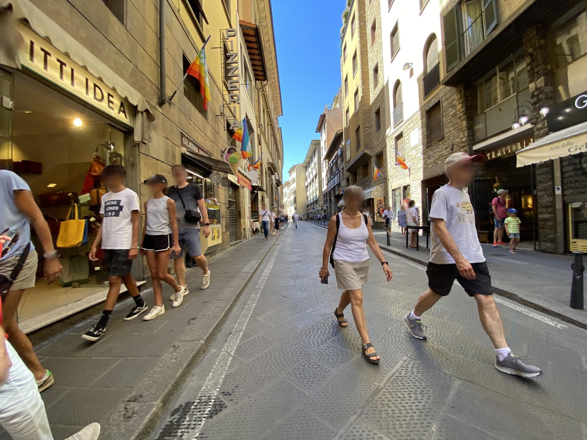 Street view near Hotel La Scaletta al Ponte Vecchio, Florence