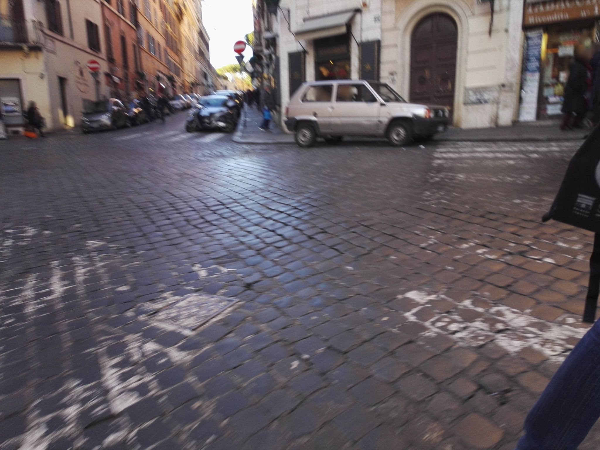Street view near Hotel Elite Roma, Ludovisi — © marcuscalabresus (CC BY-SA · Mapillary)