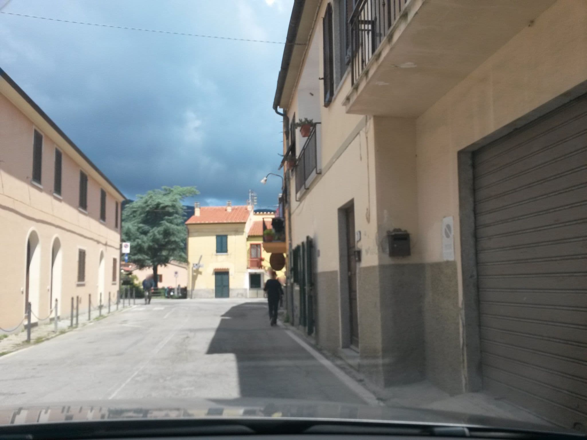 Street view near Hotel La Rosa - Ristorante Pizzeria L'Ottavo, Campo nell'Elba — © rausk (CC BY-SA · Mapillary)
