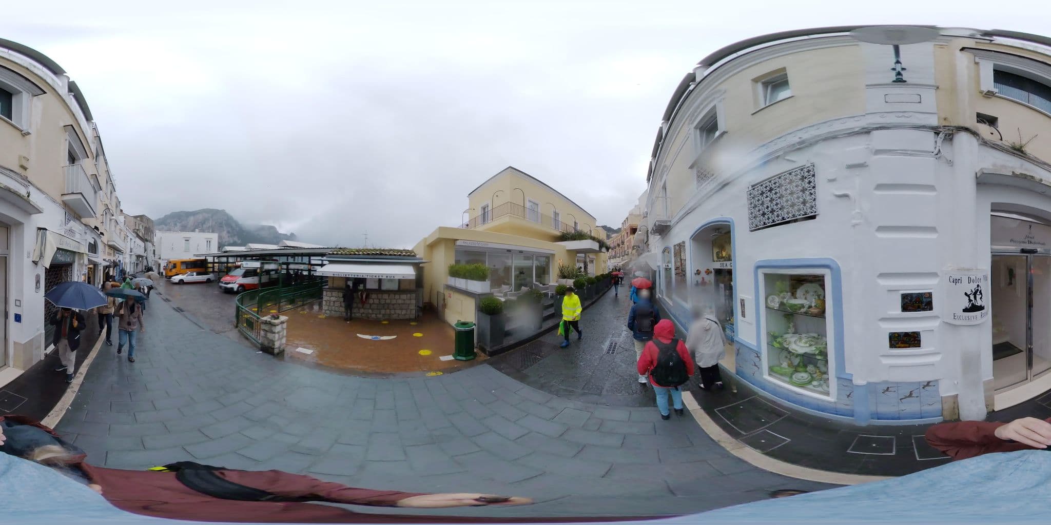 Street view near Piazzetta Diefenbach, Capri — © stefan-RolfsRom (CC BY-SA · Mapillary)