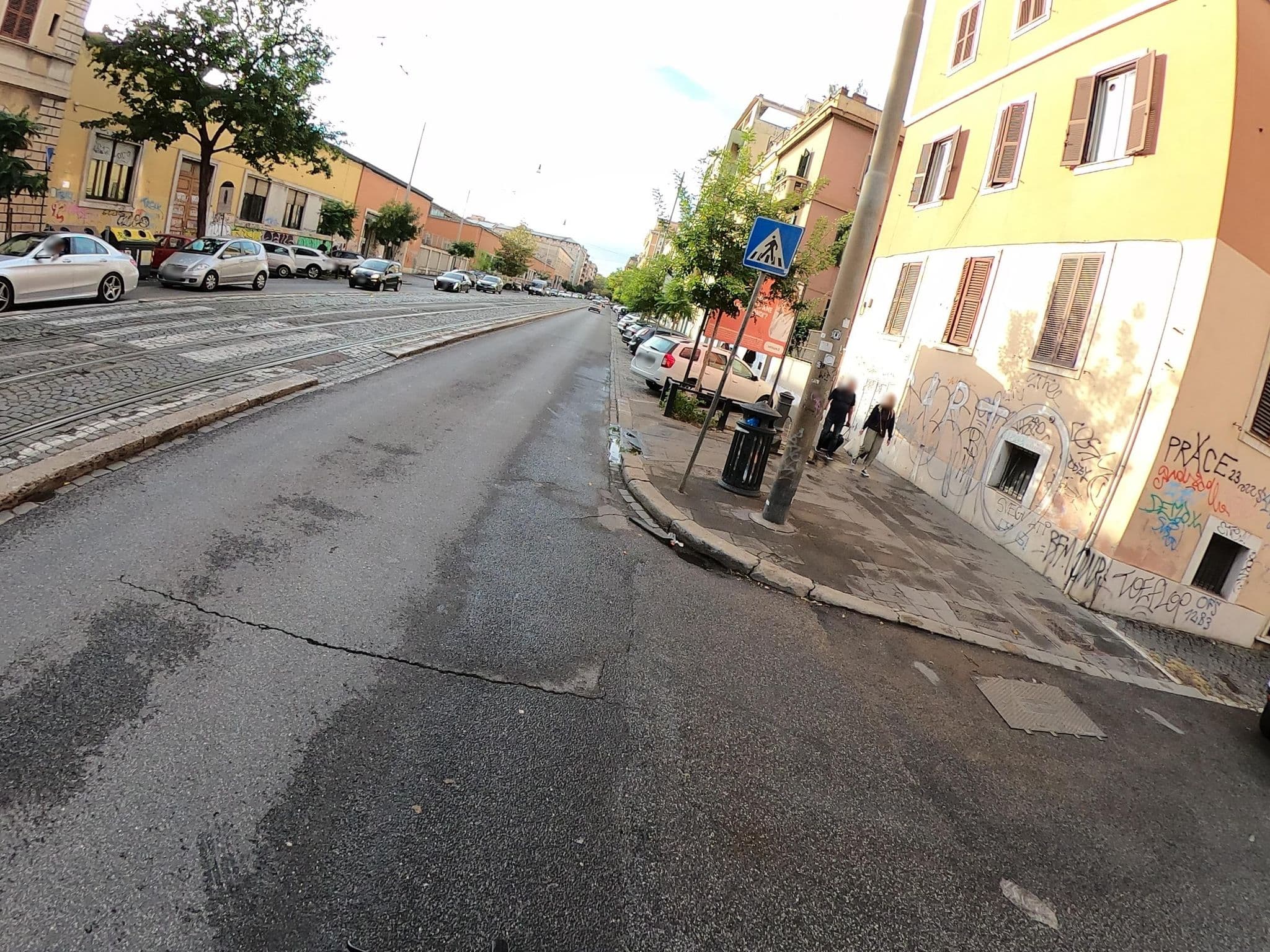Street view near Hotel Center 3, Rome — © alesarrett (CC BY-SA · Mapillary)