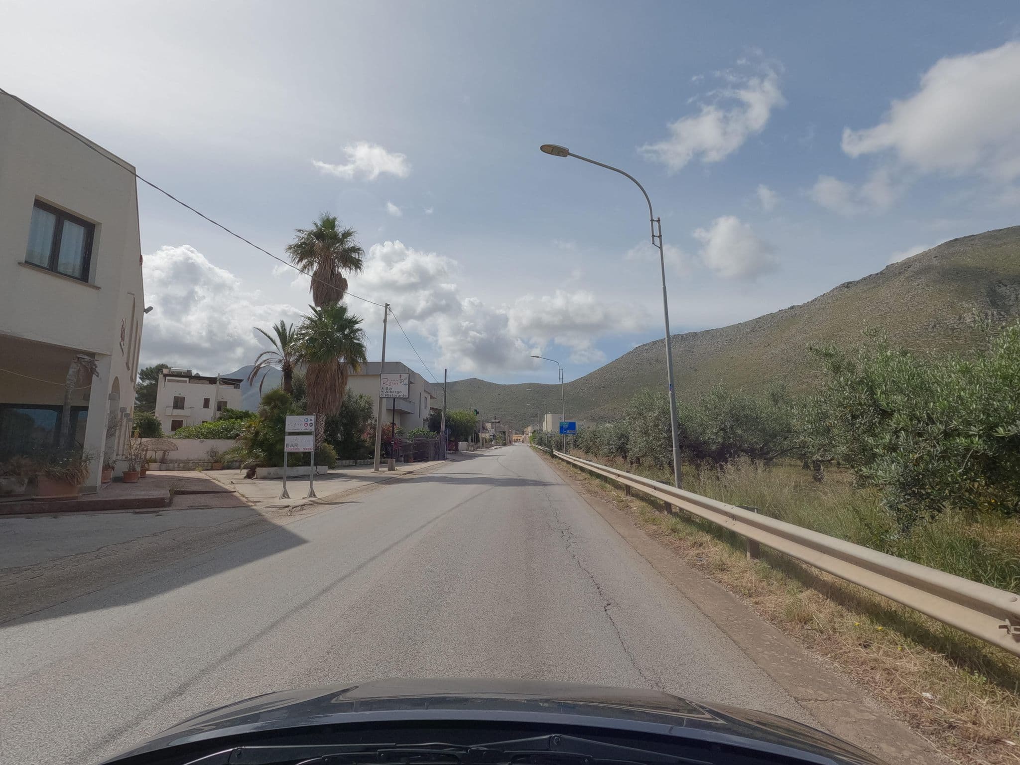 Street view near Al Ritrovo Hotel Ristorante, Castelluzzo — © ESTmapper1001 (CC BY-SA · Mapillary)