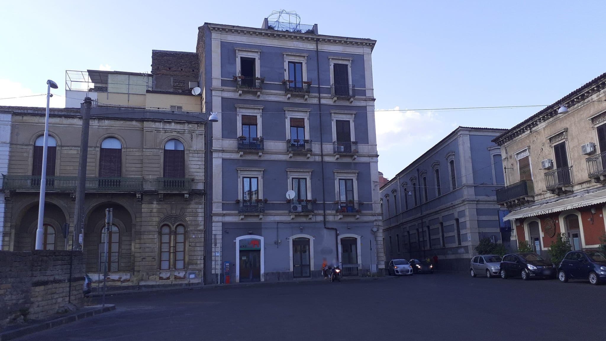 Street view near Boutique Hotel 20 Miglia, Catania