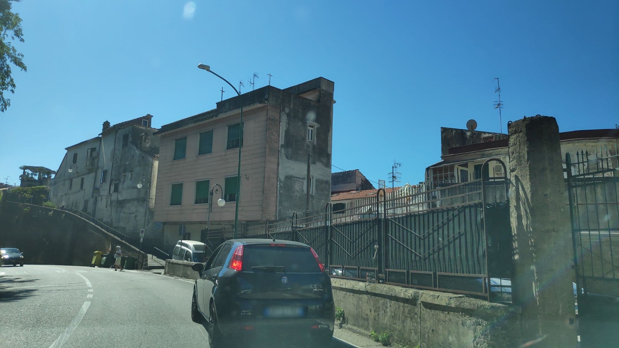 Street view near Elisa Bed and Breakfast - Casa Vacanze, Vietri sul Mare — © marcuscalabresus (CC BY-SA · Mapillary)