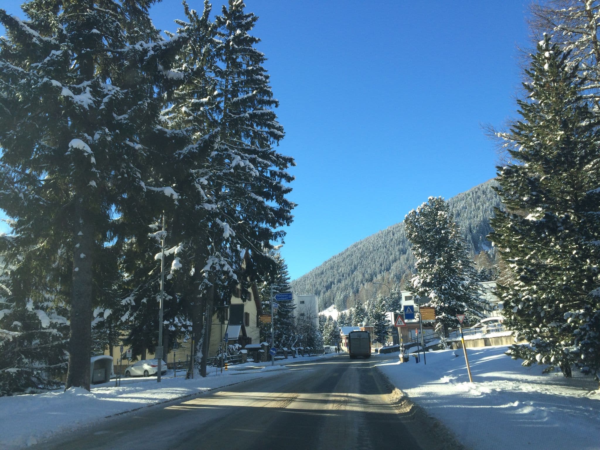 Street view near Club Hotel, Davos — © jesolem (CC BY-SA · Mapillary)