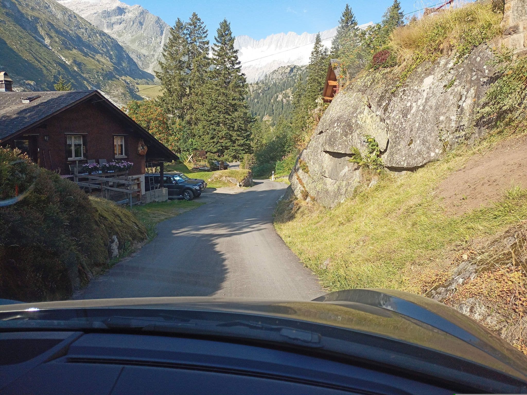 Street view near Gasthaus Göscheneralp, Andermatt — © xdTAGCLAN (CC BY-SA · Mapillary)