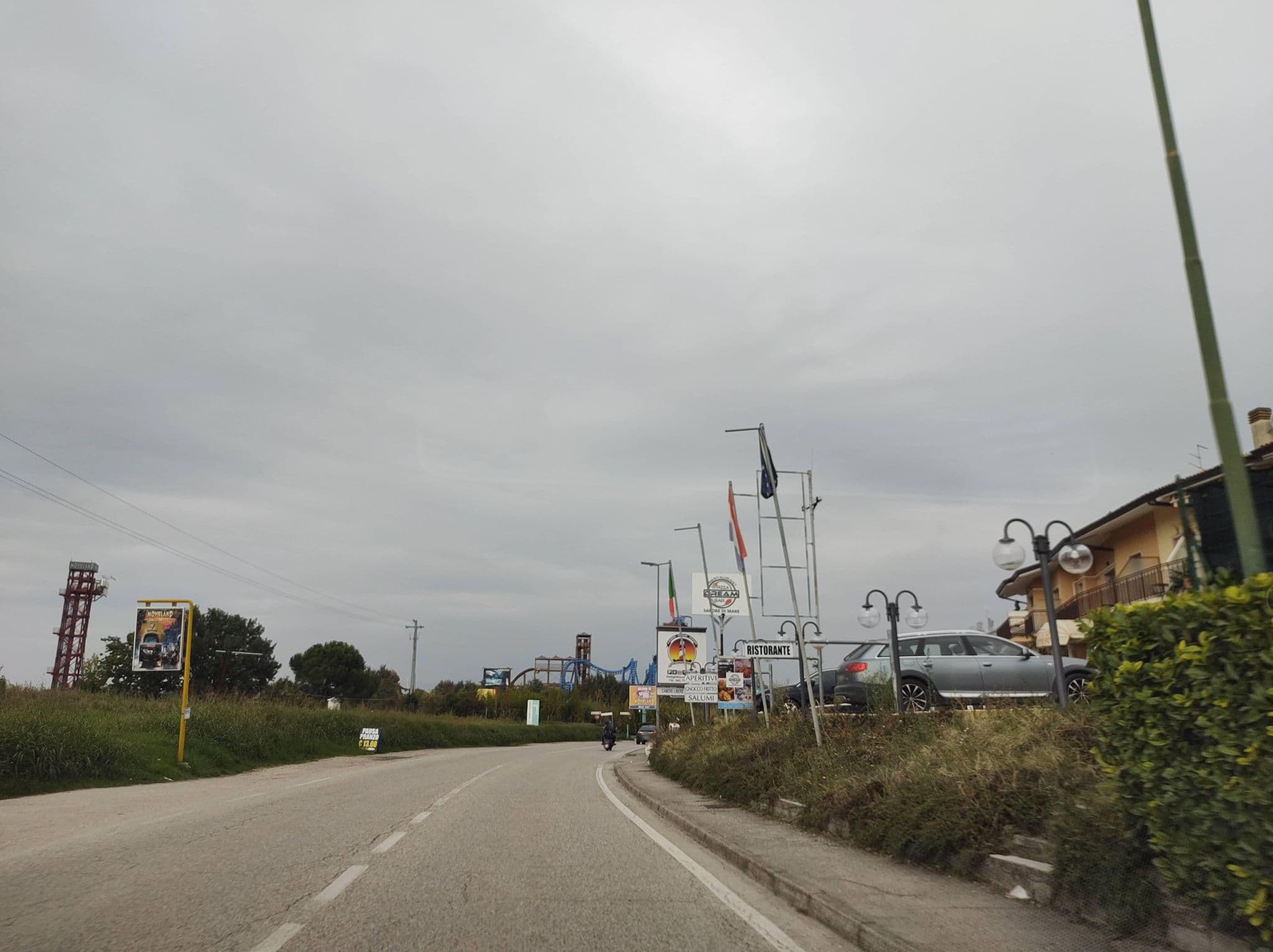 Street view near The Lighthouse Rooms, Colà — © thetornado76 (CC BY-SA · Mapillary)
