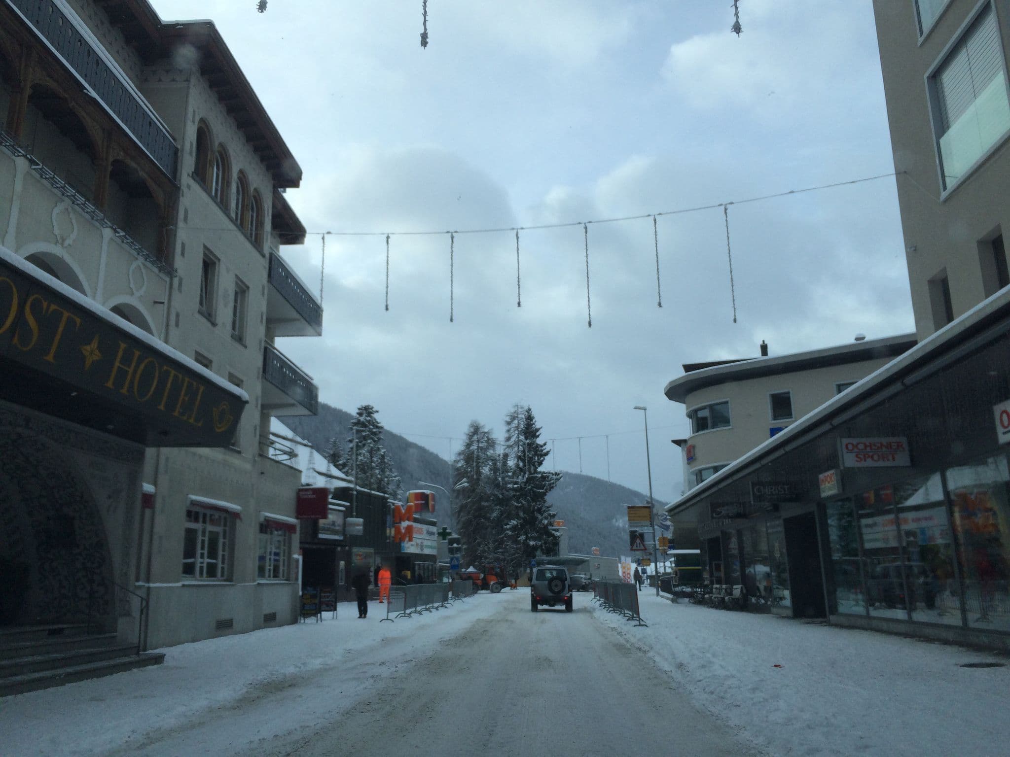 Street view near Hotel Post Morosani, Davos — © jesolem (CC BY-SA · Mapillary)