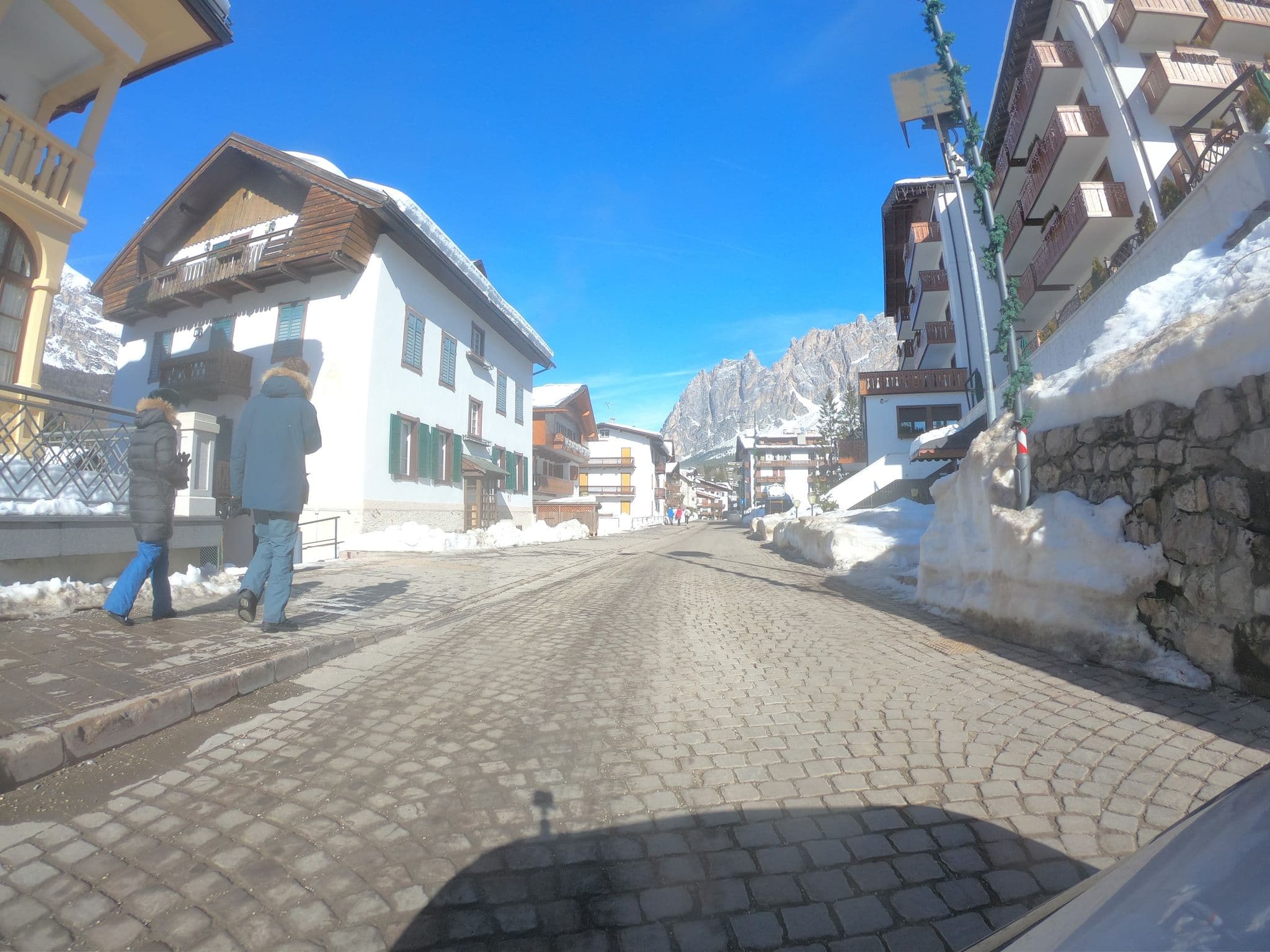 Street view near Hotel Bellevue Suites & SPA, Cortina d'Ampezzo