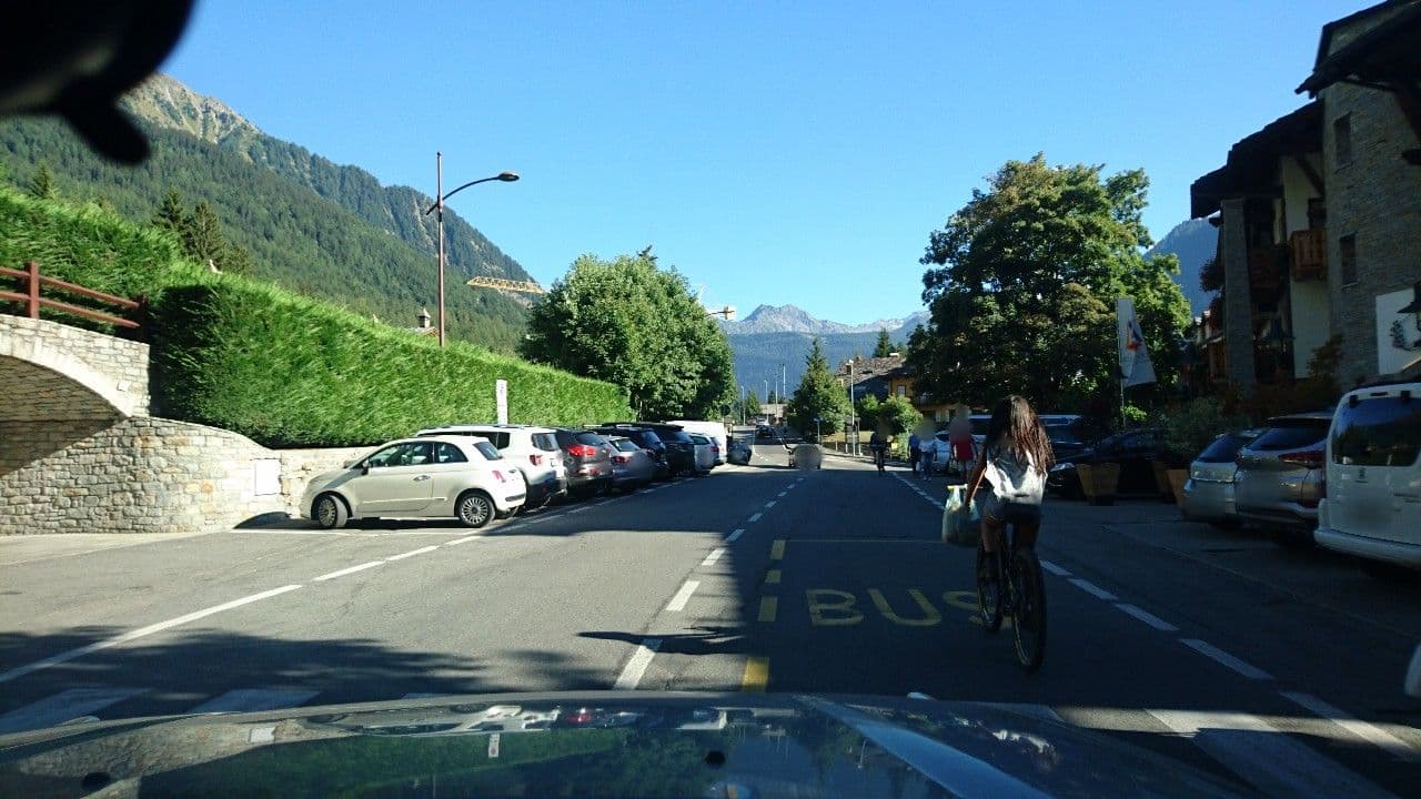 Street view near Gran Baita Luxury Alpine Resort, Courmayeur — © voschix (CC BY-SA · Mapillary)