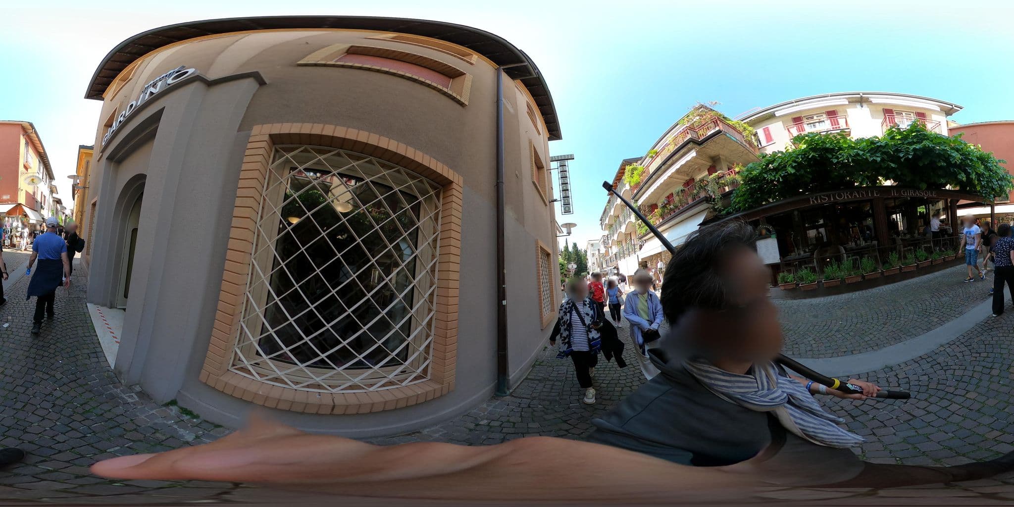 Street view near Albergo Giardino Sirmione, Sirmione — © mapconcierge (CC BY-SA · Mapillary)