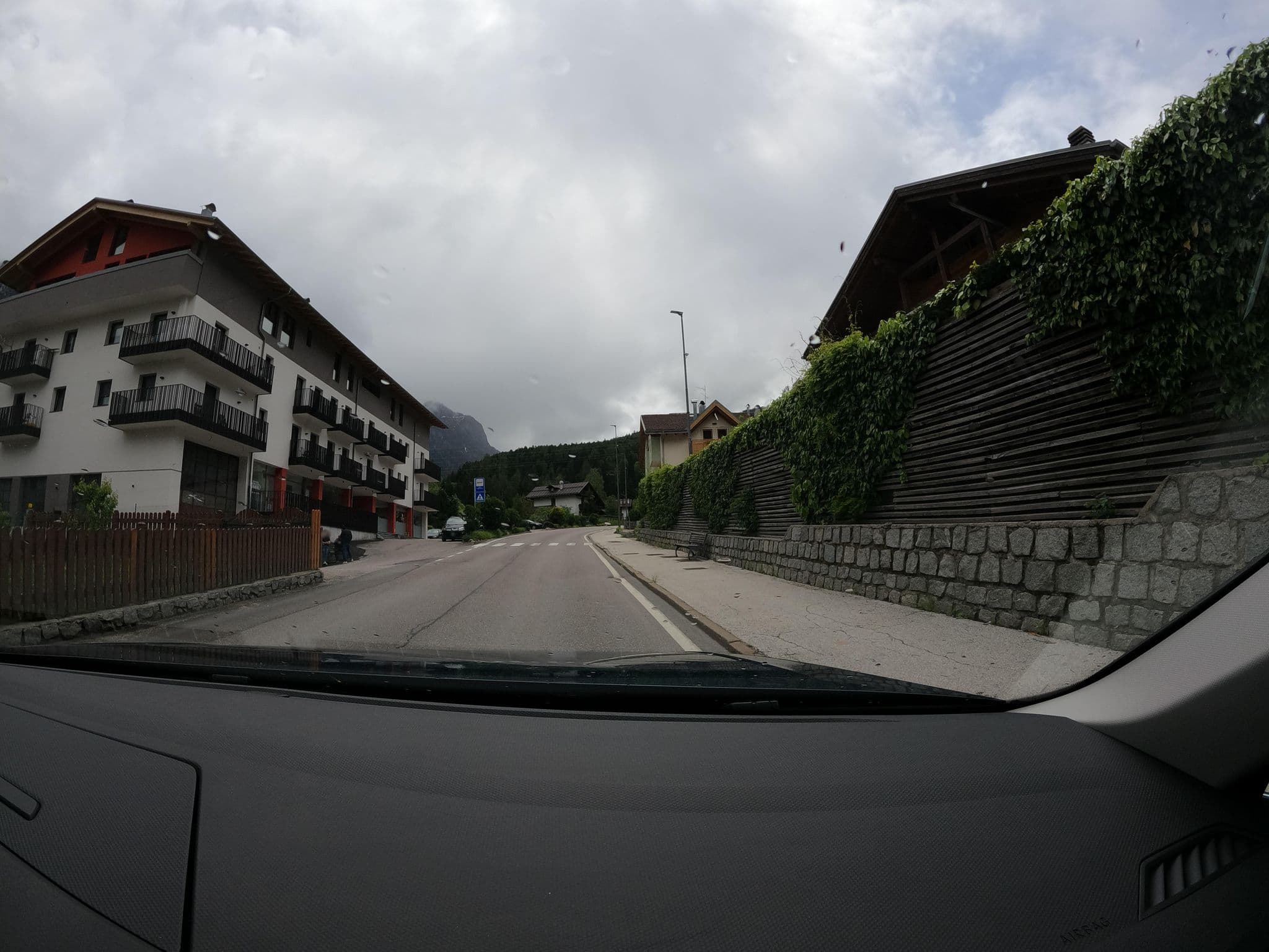 Street view near Dolomiti Experience Hotels, Dimaro — © borovac (CC BY-SA · Mapillary)