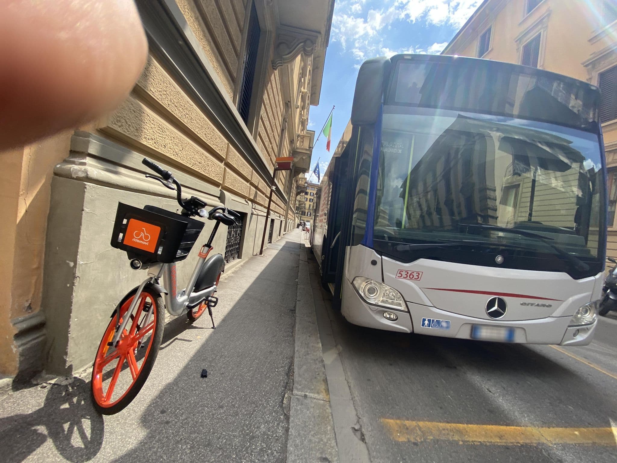Street view near Hotel Beatrice, Florence