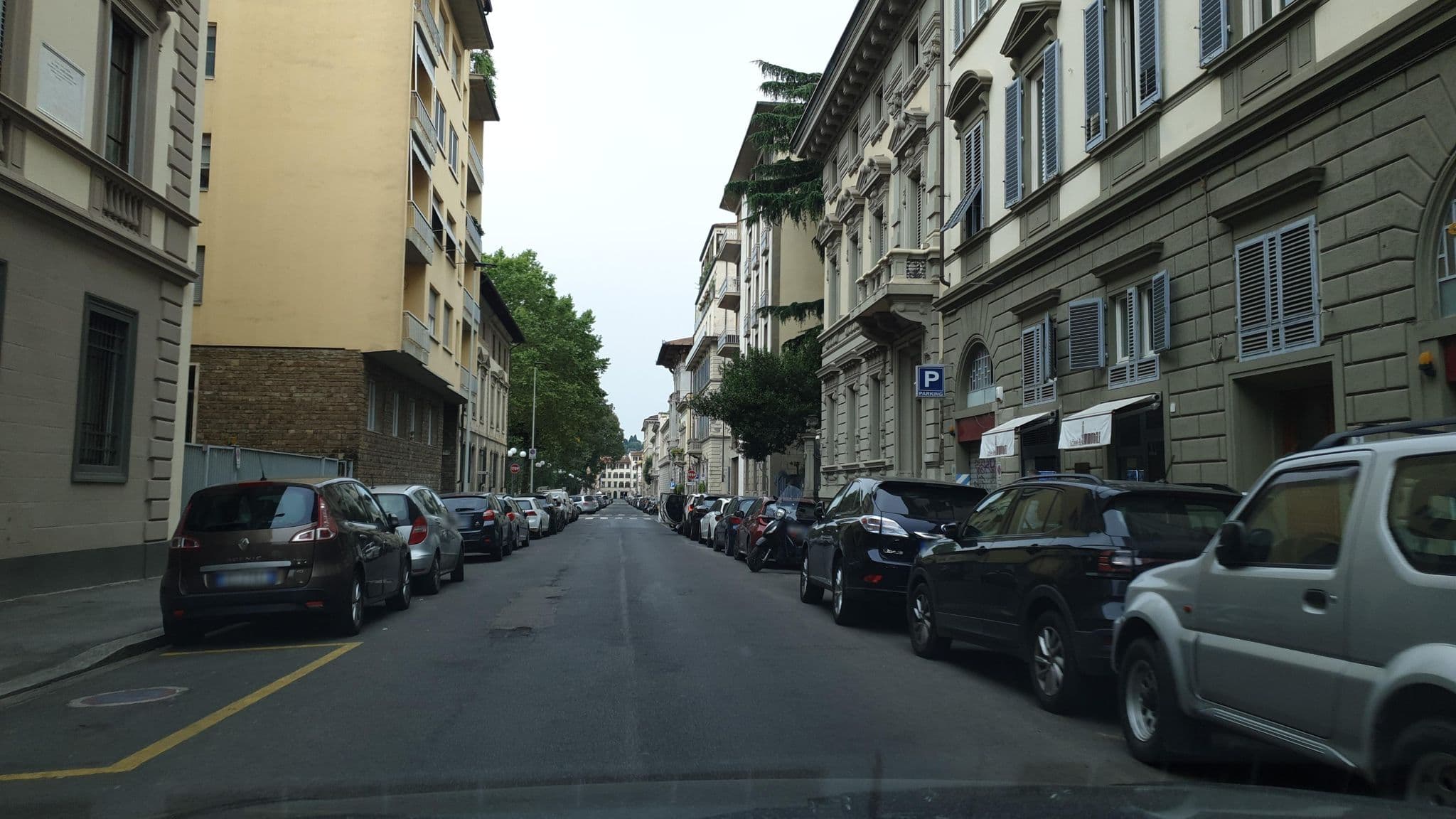 Street view near Hotel Alfa di Graziano Galli, Campo di Marte — © jopparn (CC BY-SA · Mapillary)