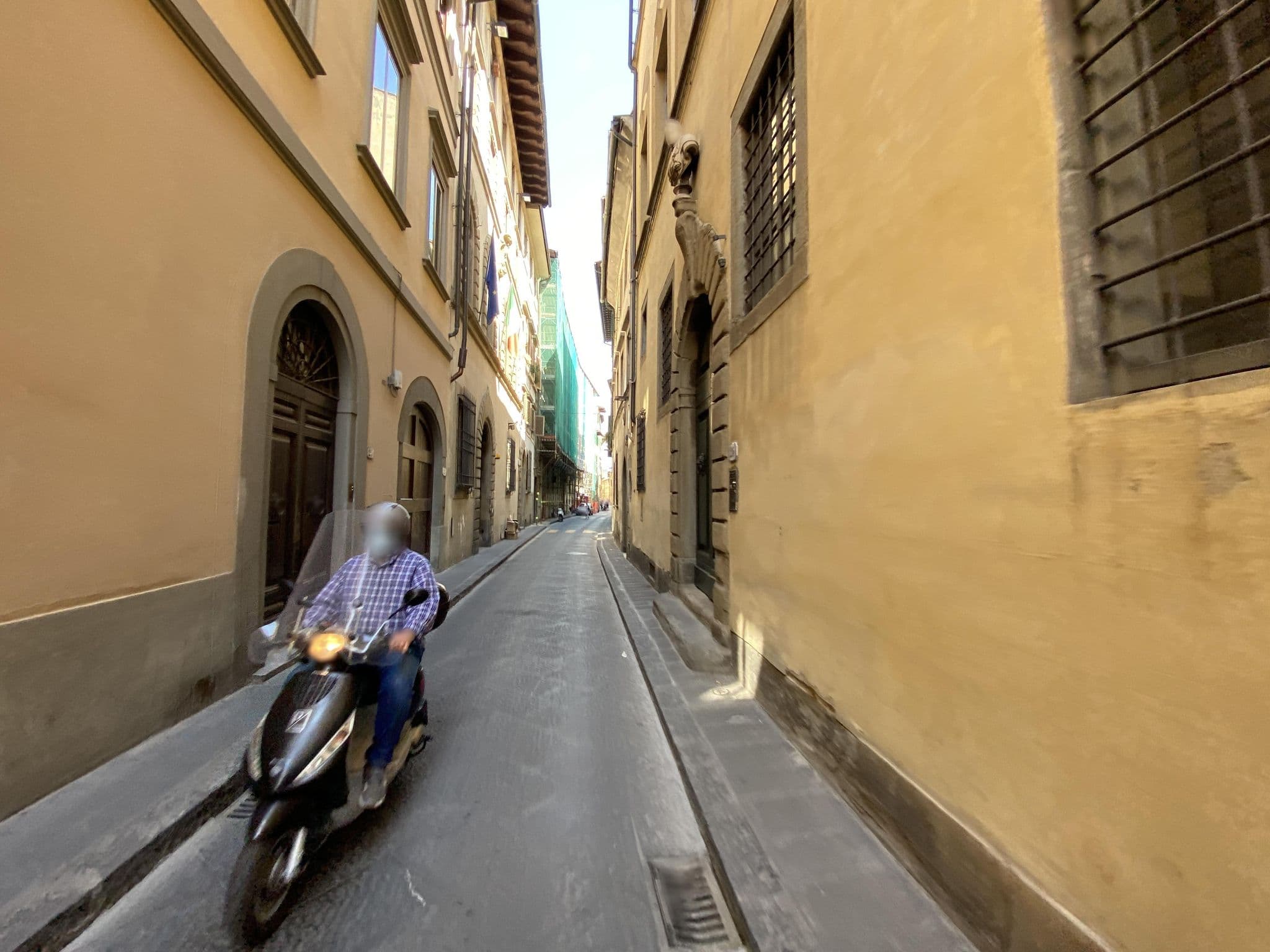 Street view near Palazzo Monnalisa, Campo di Marte — © asturksever (CC BY-SA · Mapillary)