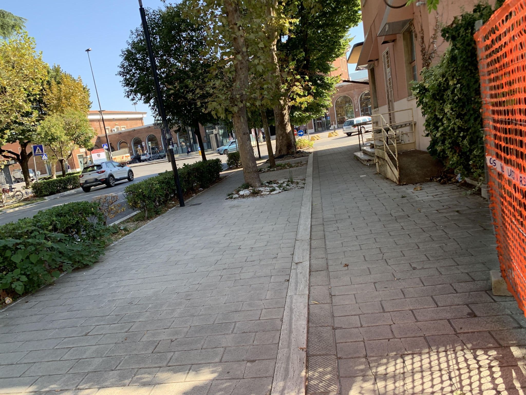 Street view near Ospitaci - Appartamenti Viale Mezzetti, Foligno — © robot8a (CC BY-SA · Mapillary)